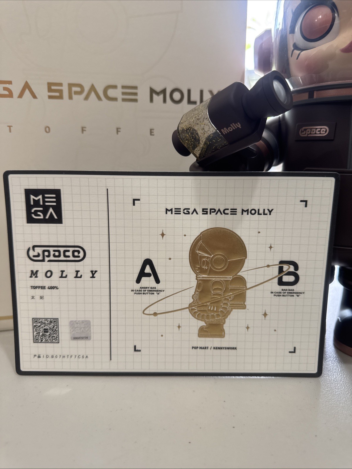 Authentic Pop Mart Mega Collection 400% Space Molly Toffee. US Seller