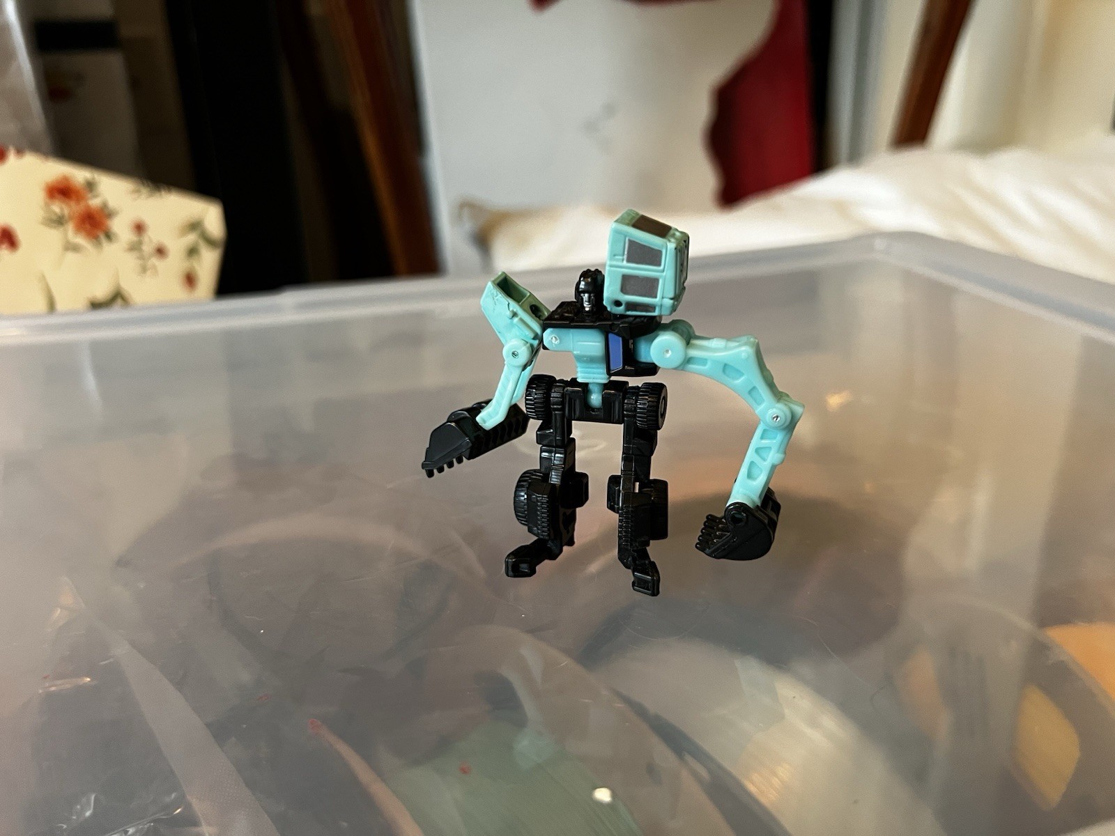 Transformers Generations Minicon Pan-Handler