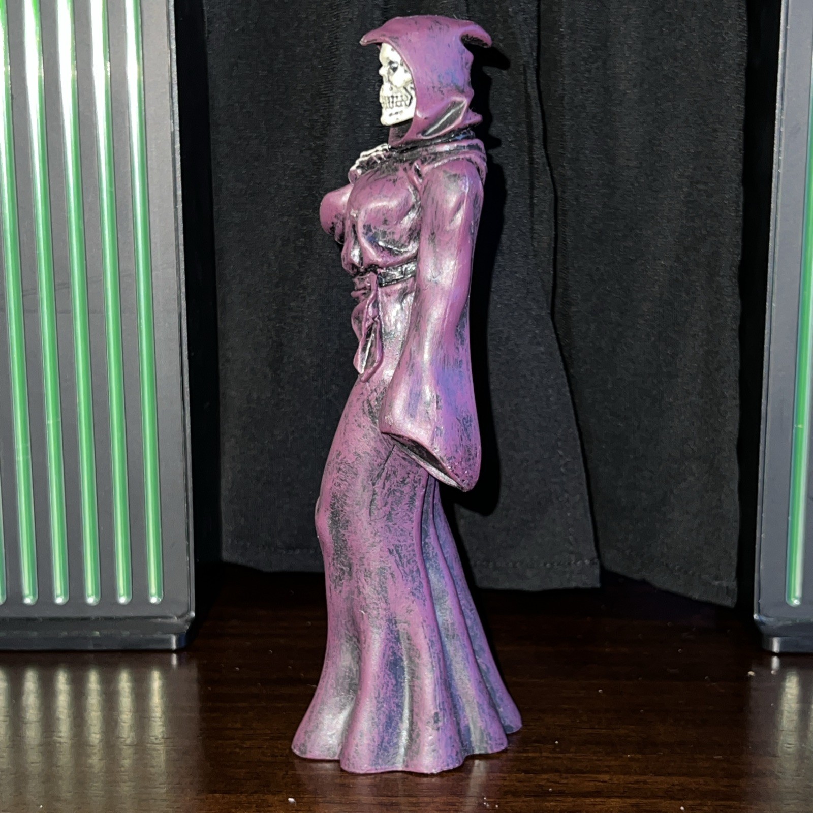 Marvel Diamond Select Lady Death Figure