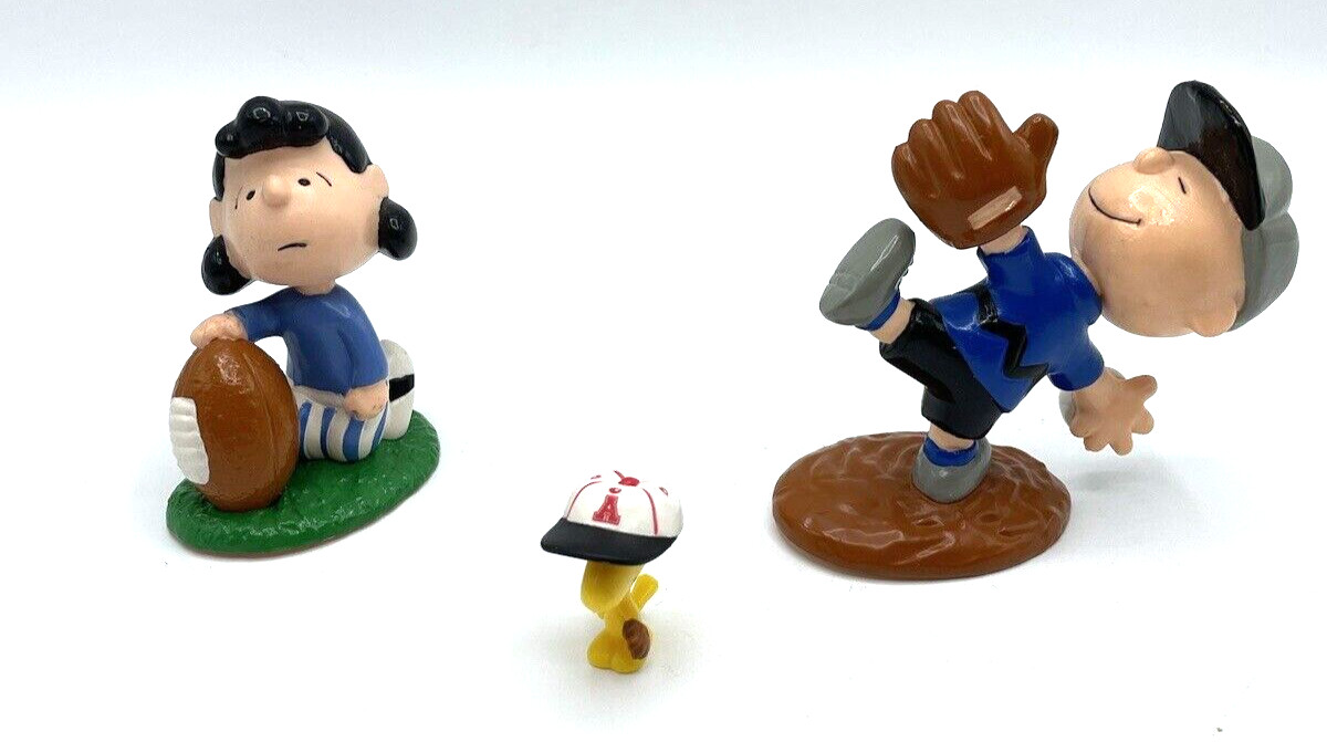PEANUTS Figures Football & Baseball Charlie Brown, Lucy, Woodstock