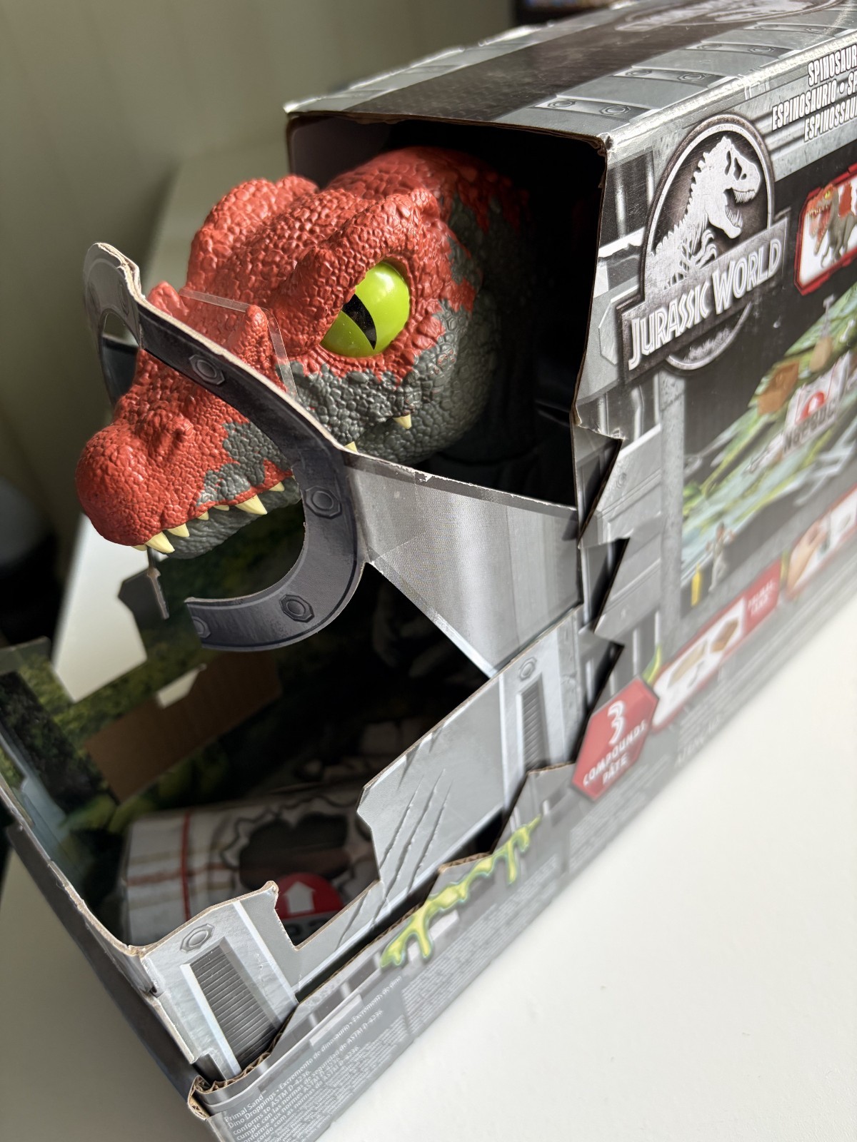 Mattel Jurassic World Cage Crasher SPINOSAURUS Crushivores Toy Figure
