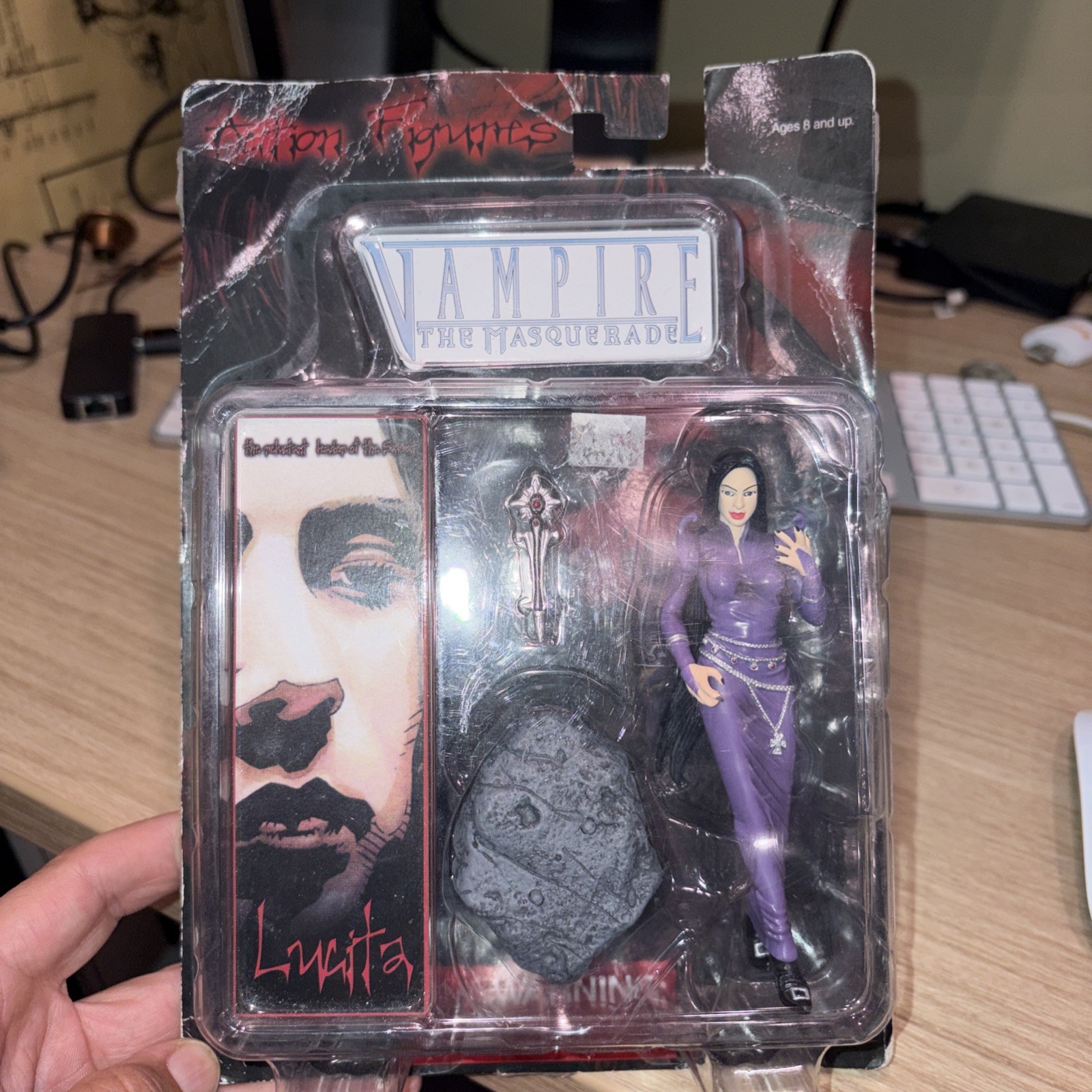 Vampire the Masquerade – Lucita Action Figure Diamond Select White Wolf 2001