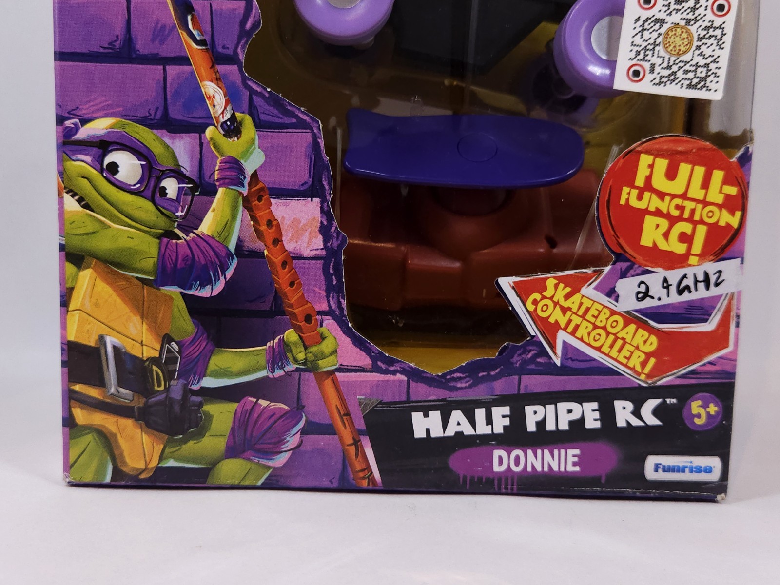 TMNT Mutant Mayhem Donatello Half Pipe RC Skateboard Vehicle 2.4GHz 5+