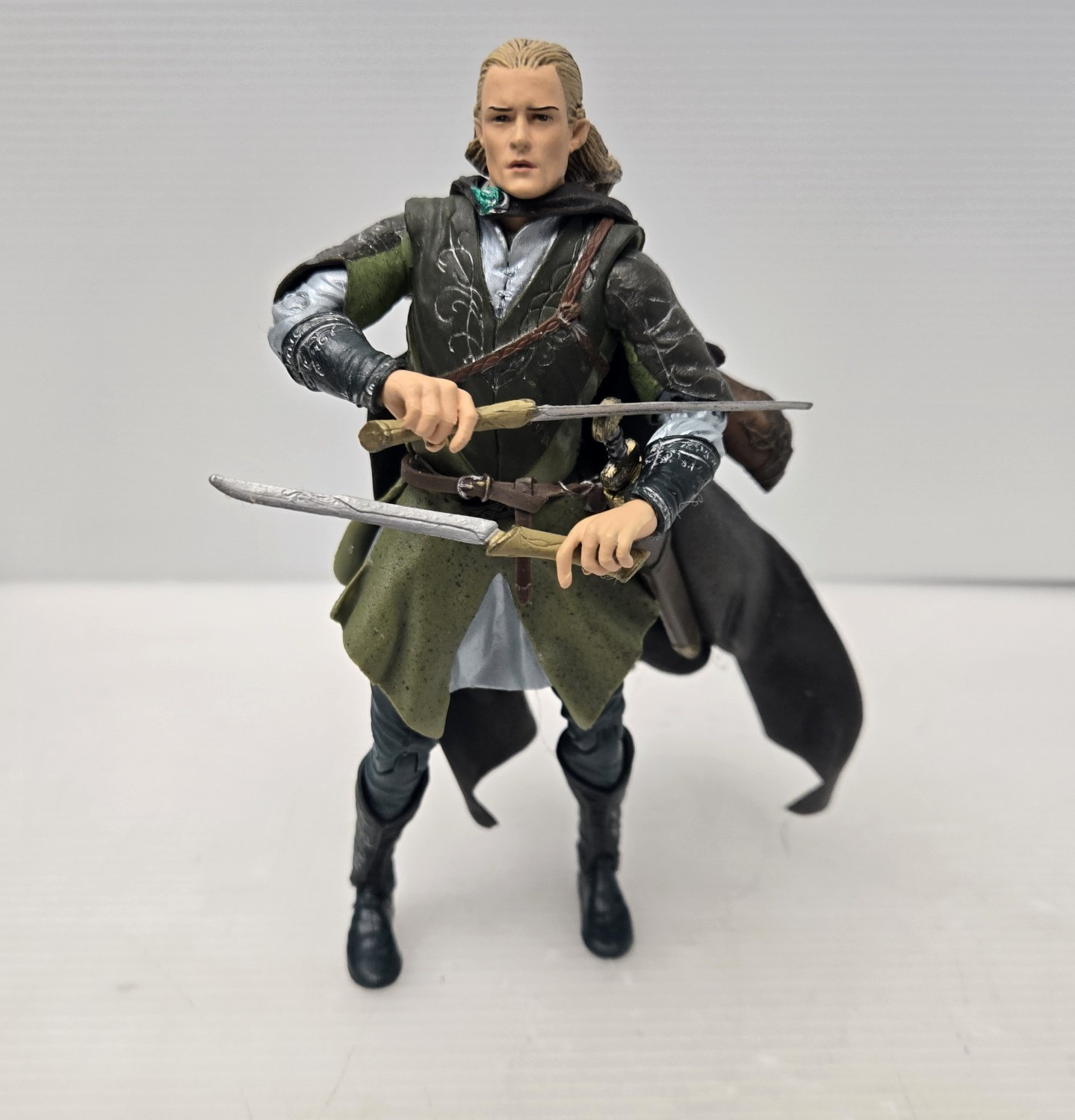 ToyBiz Legolas The Lord of the Rings The Two Towers 2002 LOTR Action Figure