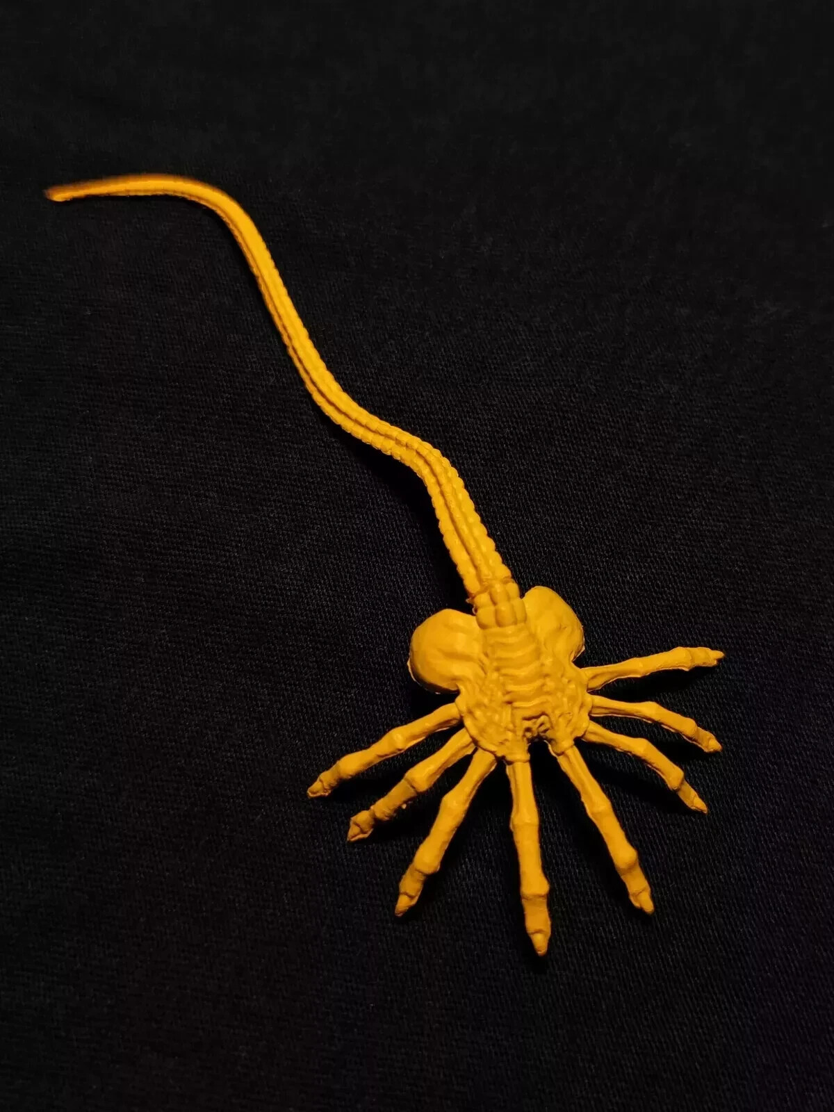Hot Alien Xenomorph With Facehugger 6&Prime; Action Figure Halloween Toy WITH BOX SET