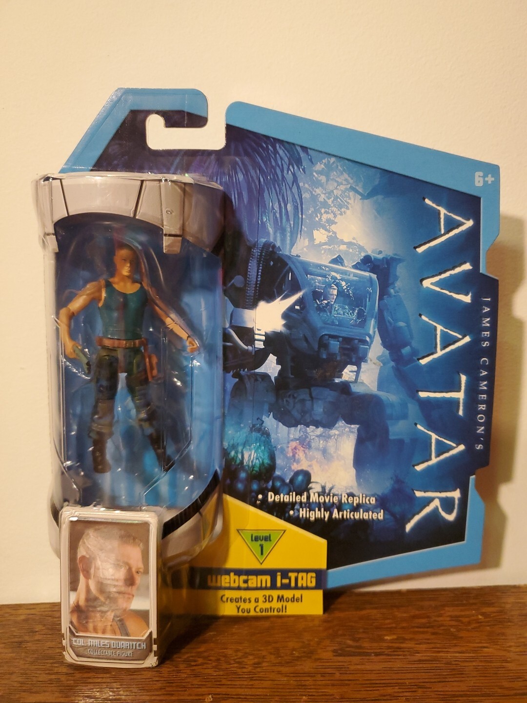 James Cameron&rsquo;s Avatar Colonel Miles Quaritch Webcam i-Tag Collectible Figure