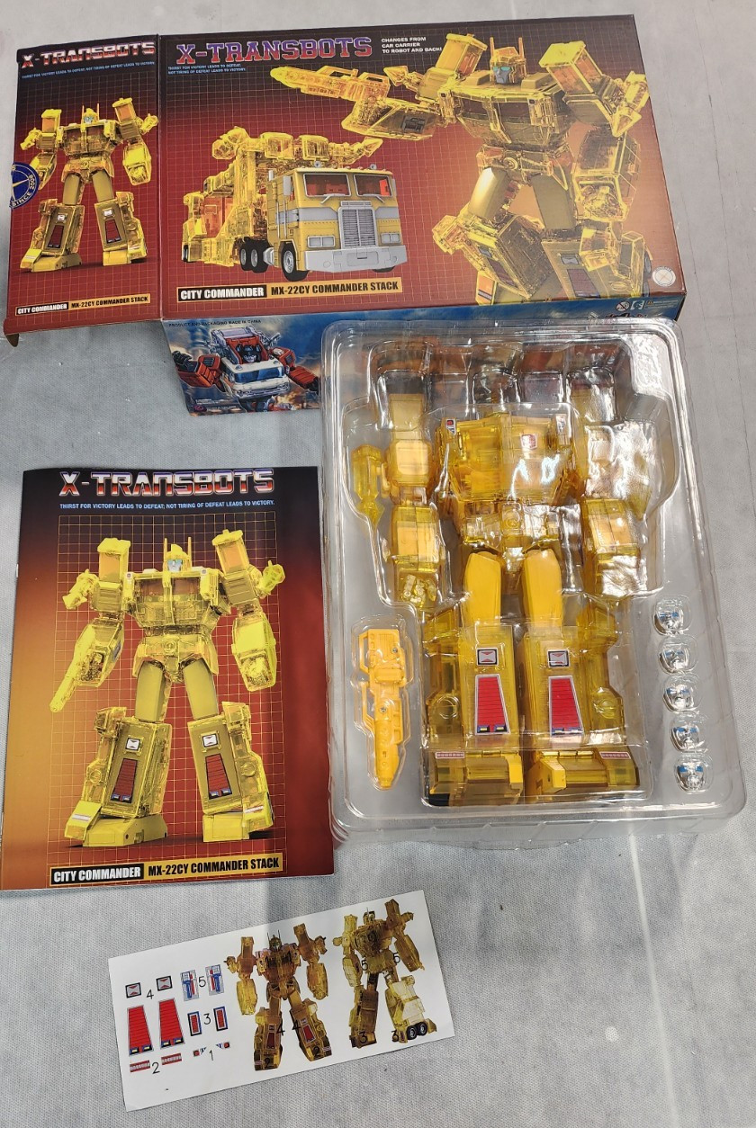 X-Transbots MX-22CY City Commander Stack Masterpiece Ultra Magnus – COMPLETE