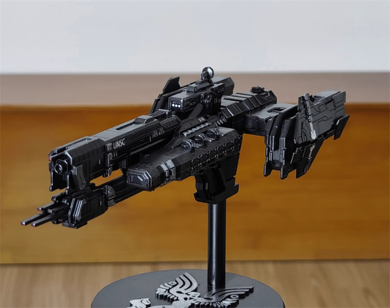 Halo Spacecraft Spaceship Model Battles Ship Resin Figure Painted collection Gif