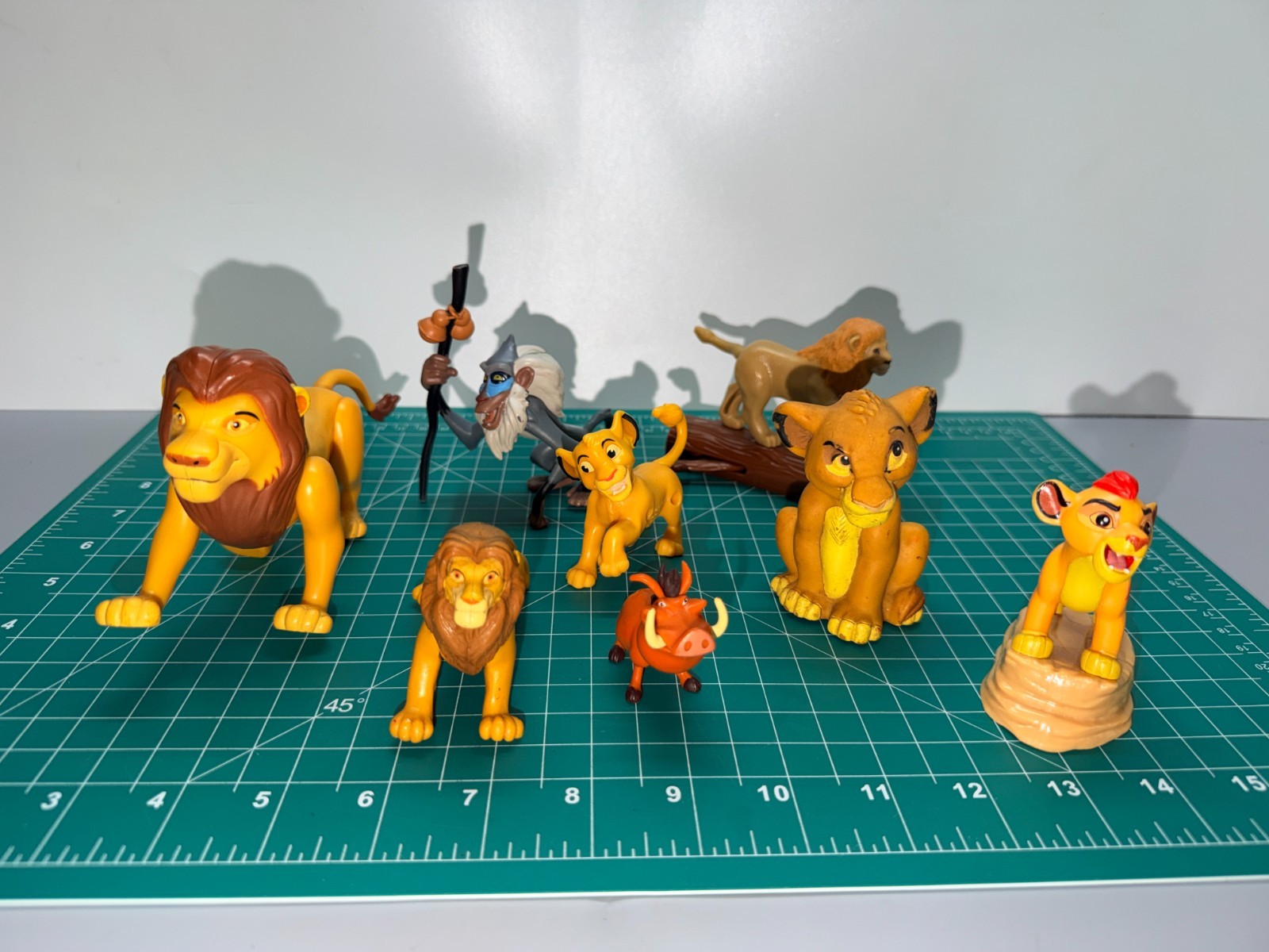 Walt Disney Lion King Mini Figure Bundle Lot of 8 Mint Vintage 90&rsquo;s Simba Rafiki
