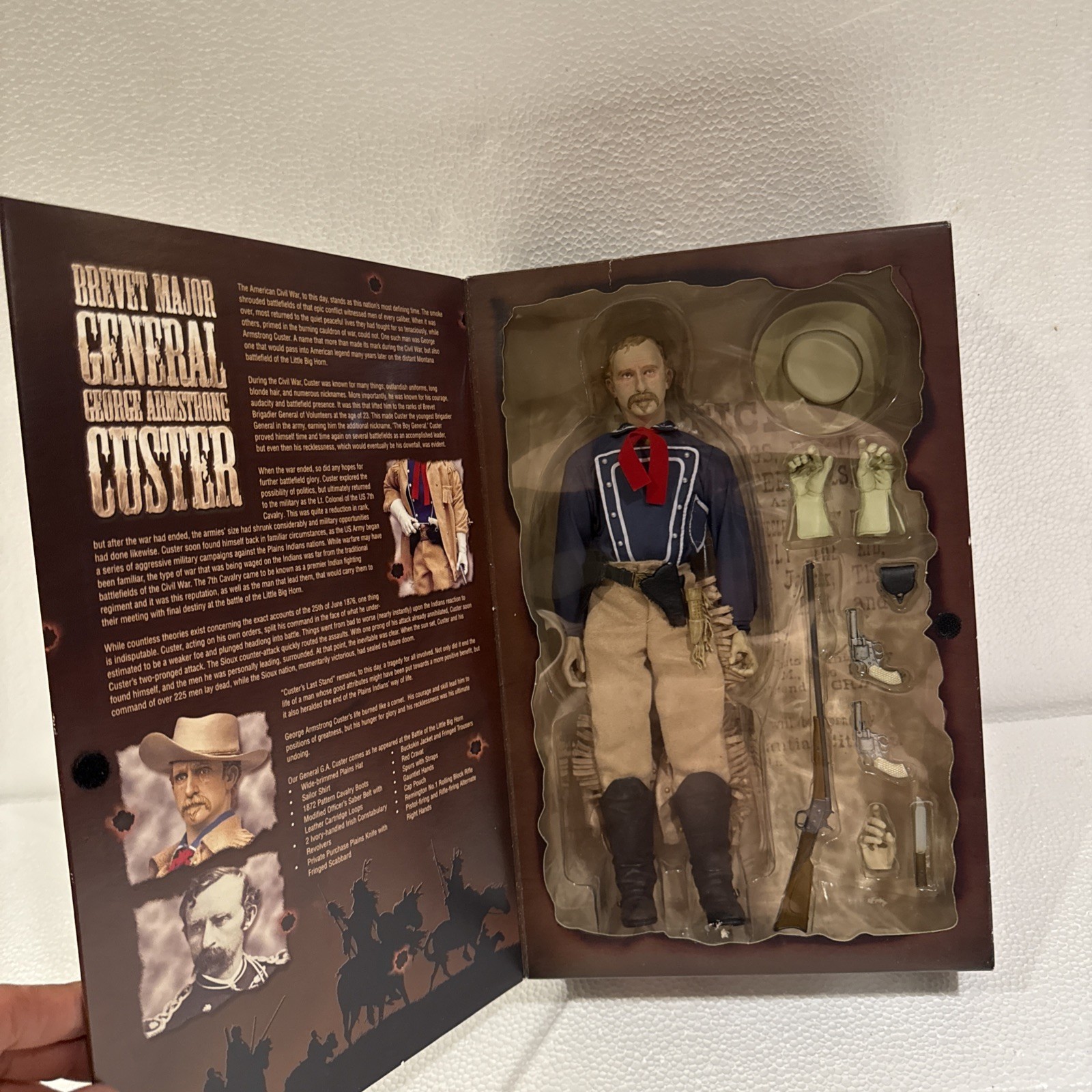 Six Gun Legends General Custer 12&Prime; Action Figure complete with accessories.