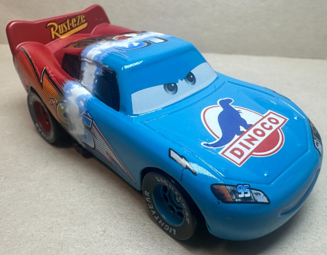 Disney Pixar Cars 3 Body Transforming Lightning McQueen Dinoco Diecast 1:55 FC