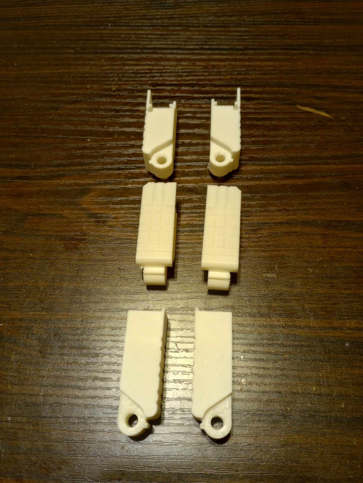 replacement- Thighs- siege/kingdom ultra Magnus, +20mm/0.8&Prime;