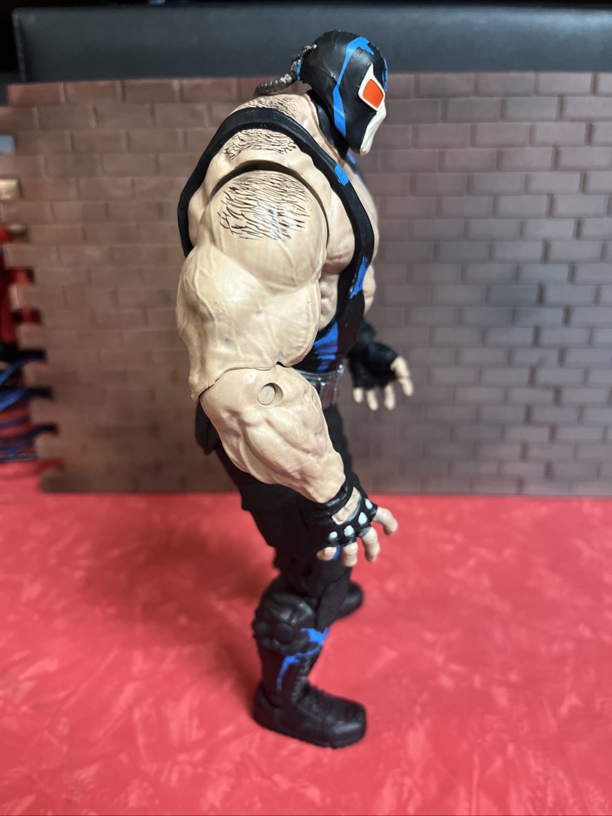 Mcfarlane DC Multiverse Series Knightfall Bane Action Figure (6)