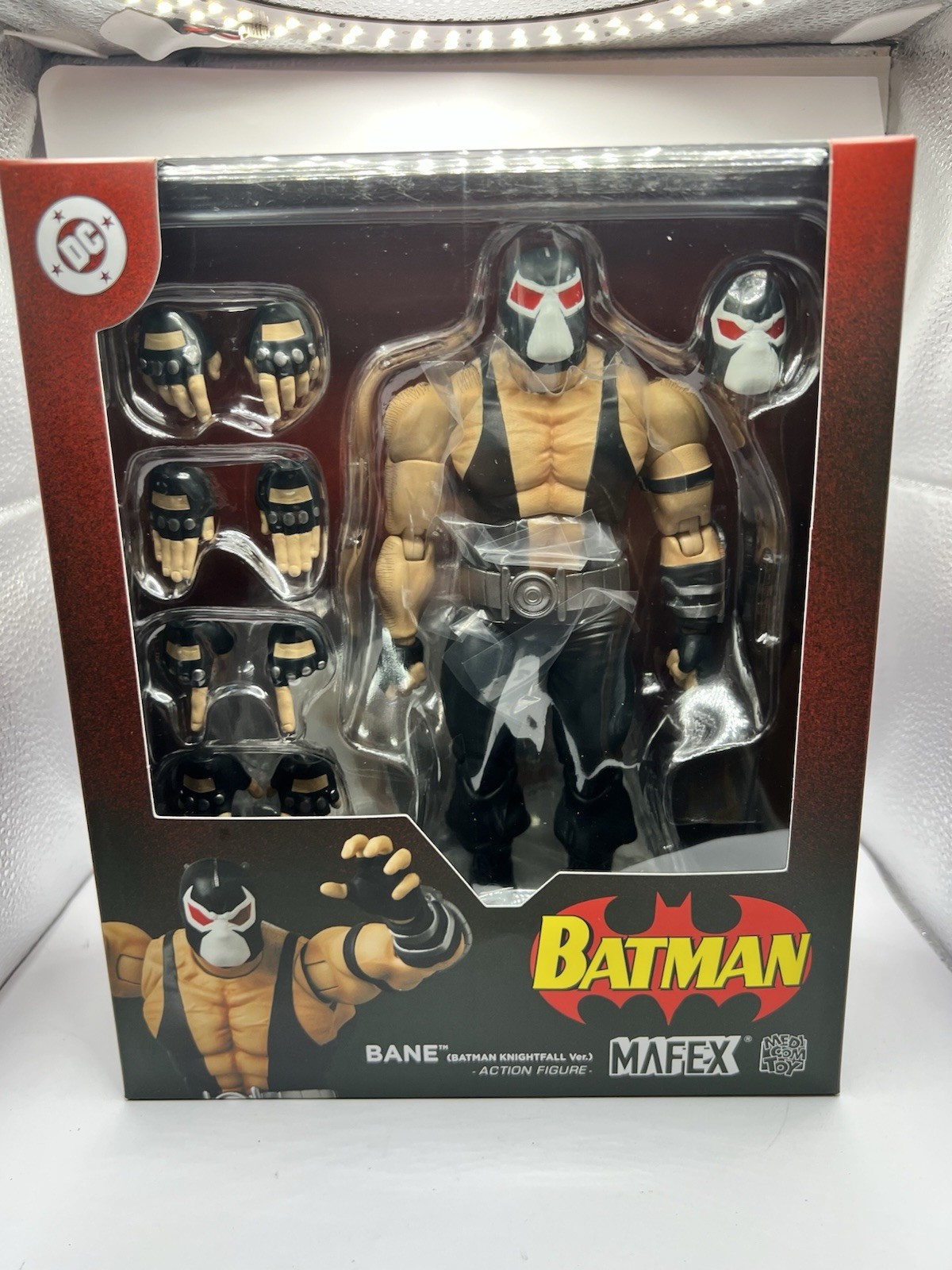 MAFEX No.216 Bane Batman: Knightfall (US SELLER)
