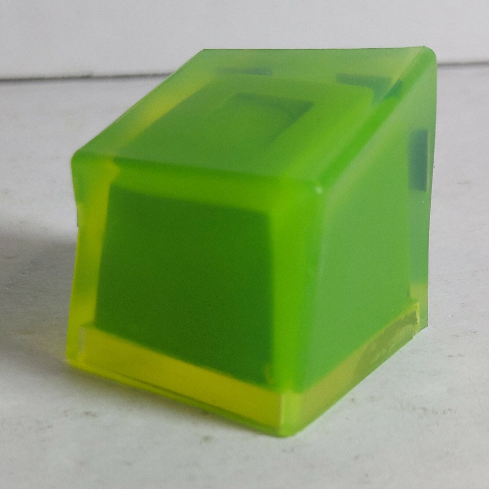 Minecraft Mini-Figures Netherrack Series #3 1&Prime; Slime Cube Figure Mojang