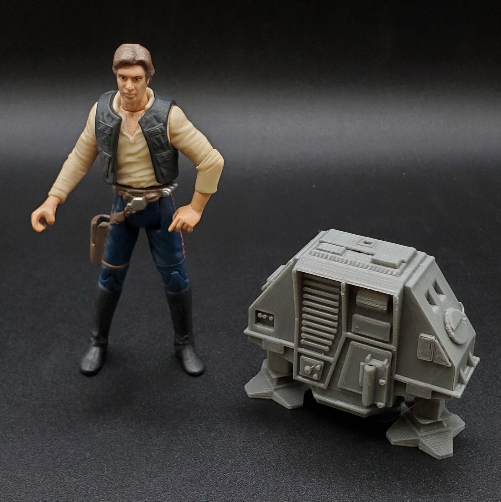 CUSTOM SILENT RUNNING ROBOT 3.75&Prime; 1:18 FIGURE DIORAMA DISPLAY STAR WARS (F22)