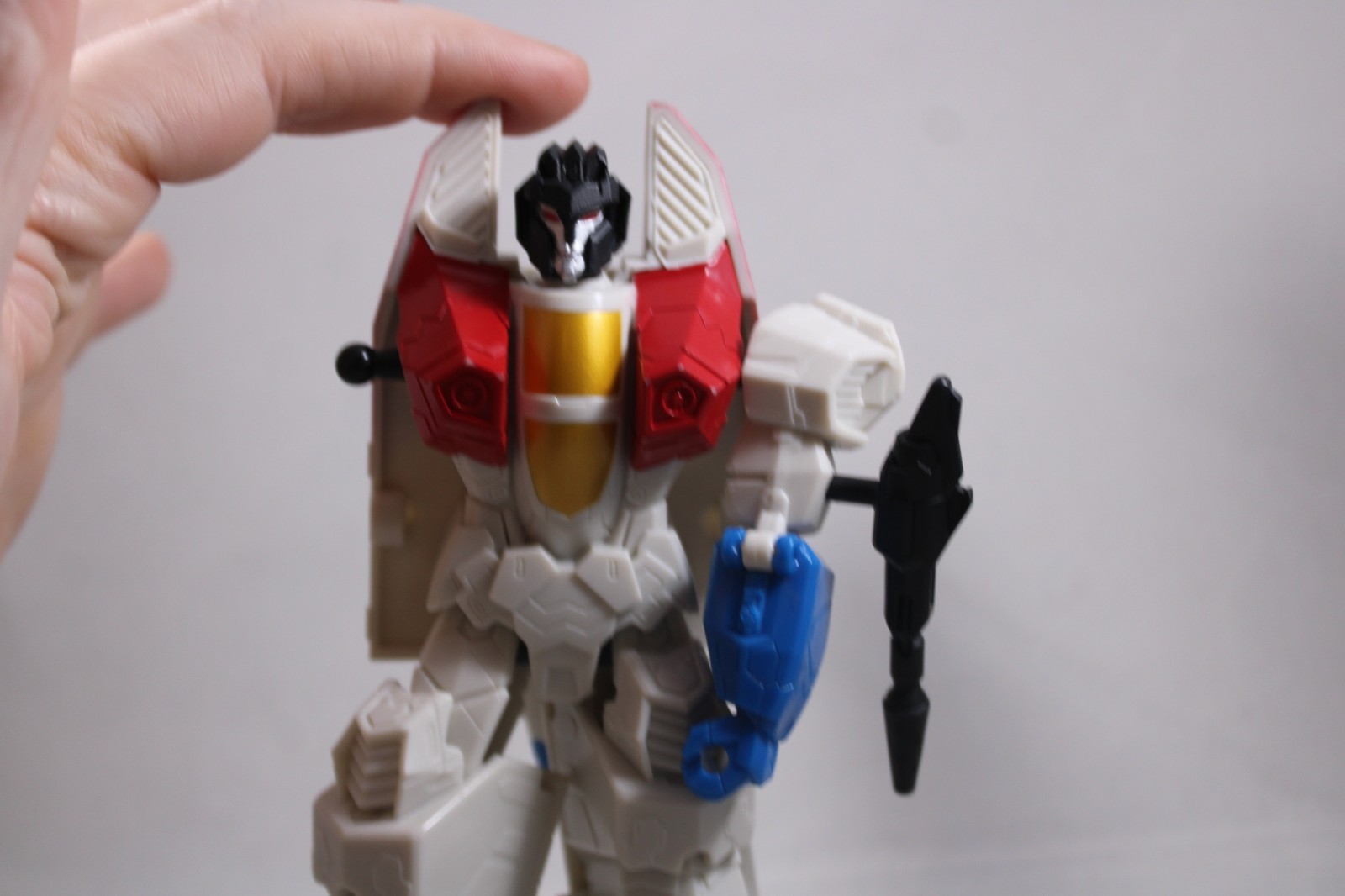 INCOMPLETE – Transformers More Than Meets The Eye STARSCREAM 6&Prime; Action Figure