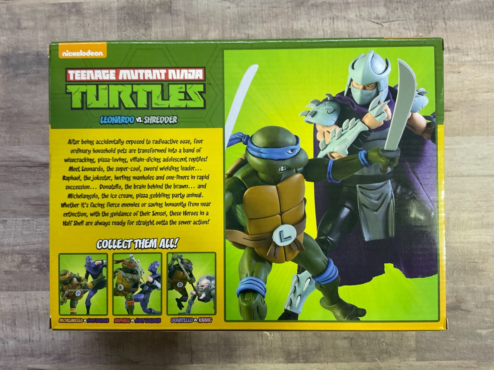 NECA Leonardo vs Shredder Action Figure 2-Pack Teenage Mutant Ninja Turtles G1