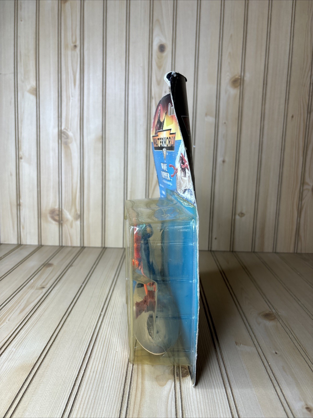 1995 Kenner WATERWORLD Wave Ripper with Warrior Mariner Deluxe Action Figure NEW