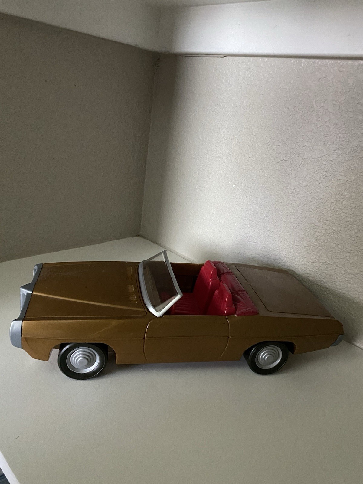 LAST ACTION HERO Slater’s CONVERTIBLE! Windshield broken, Marvel Legends