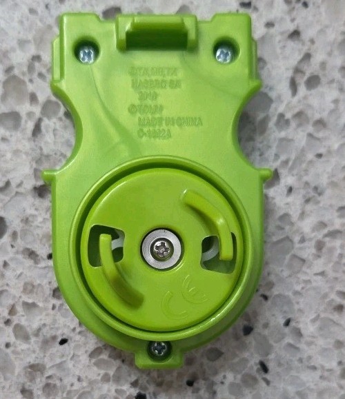 Beyblade LIME GREEN Left Spin Launcher DARK BLUE RIPCORD TOMY Dragon 2010 Metal