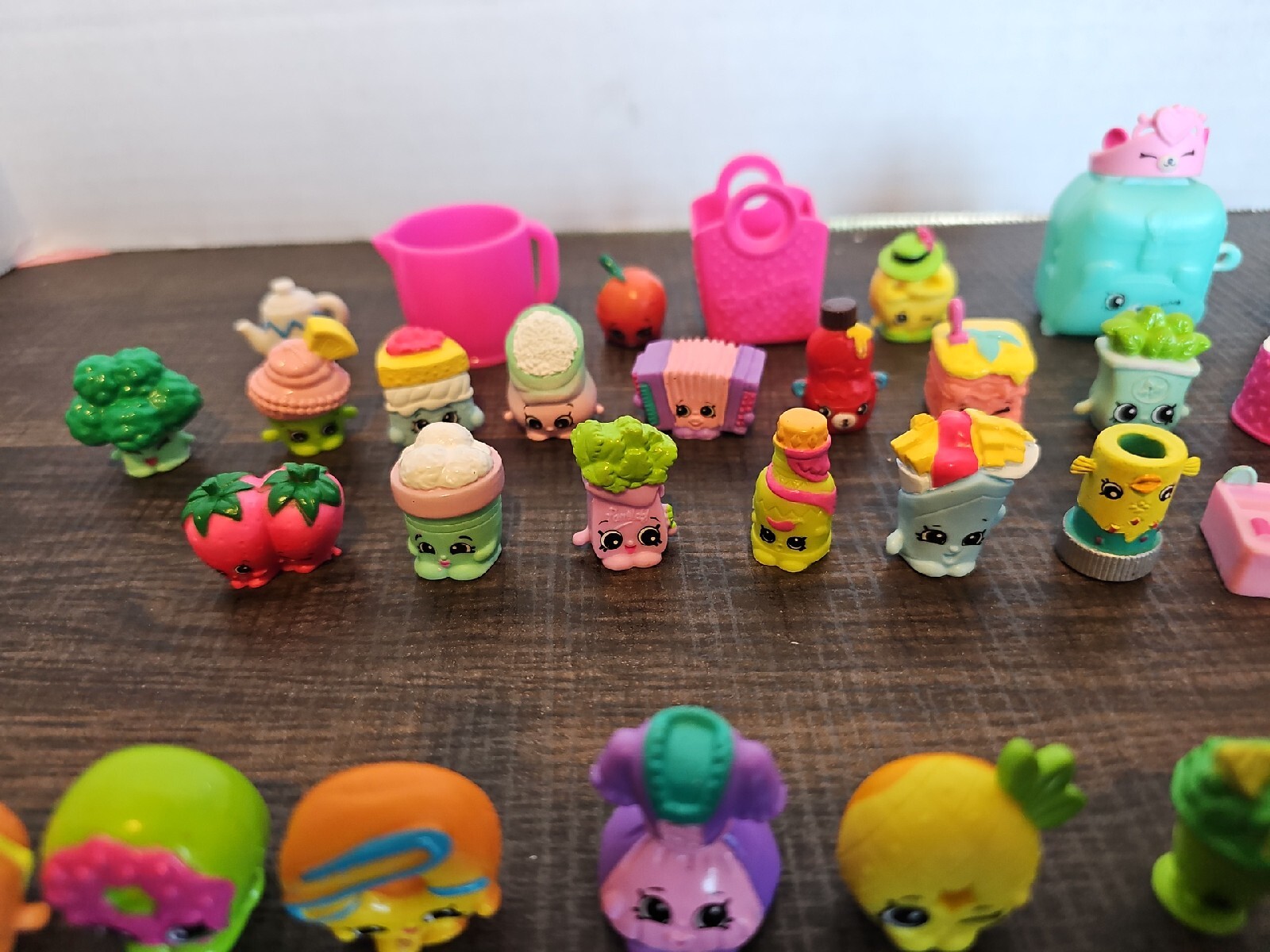 Shopkins Lot of 39 Shopkins and Shopkins accessories Common/Uncommon/Rare