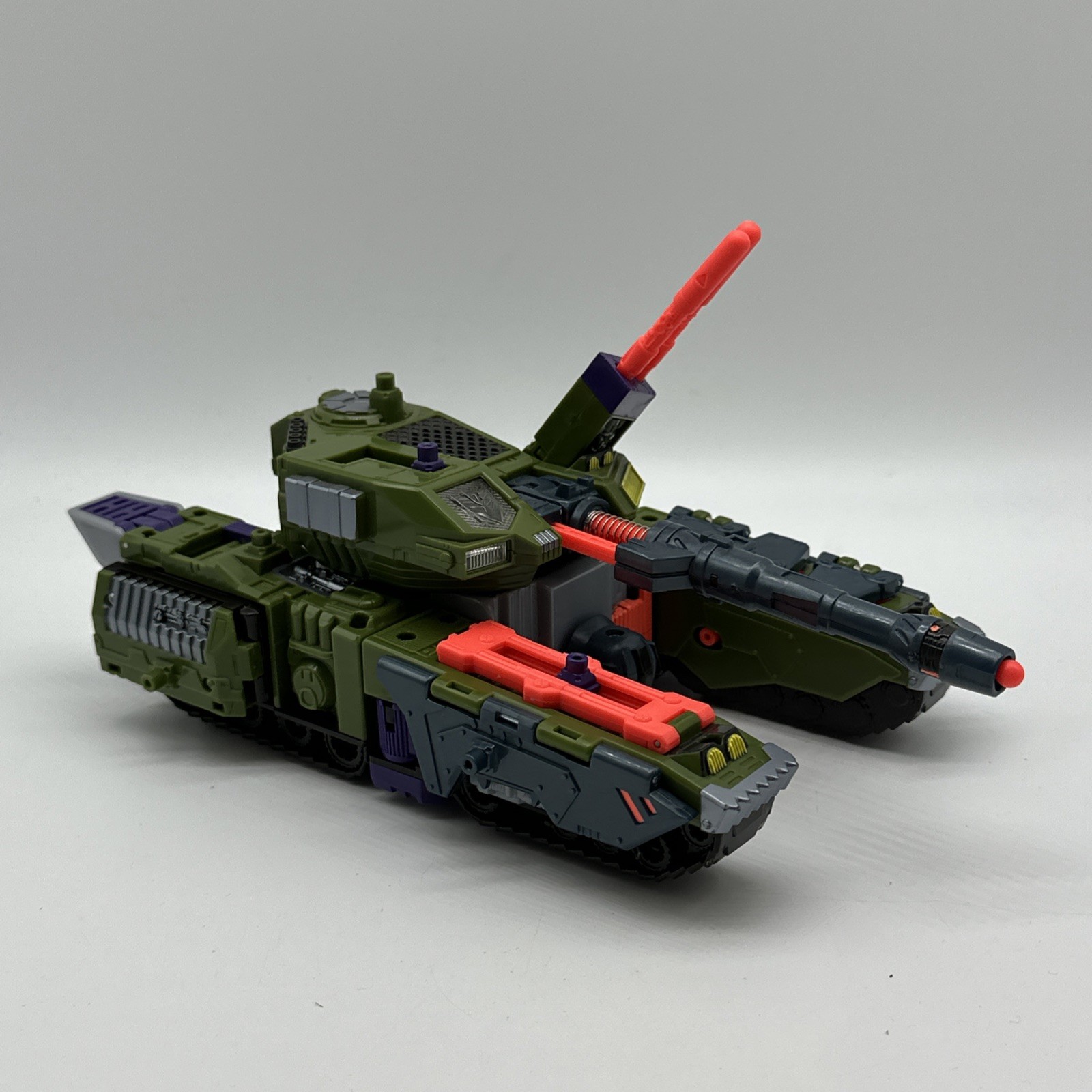 Takara Transformers Armada Megatron Tank with Leader-1 Mini-Con Action Figure