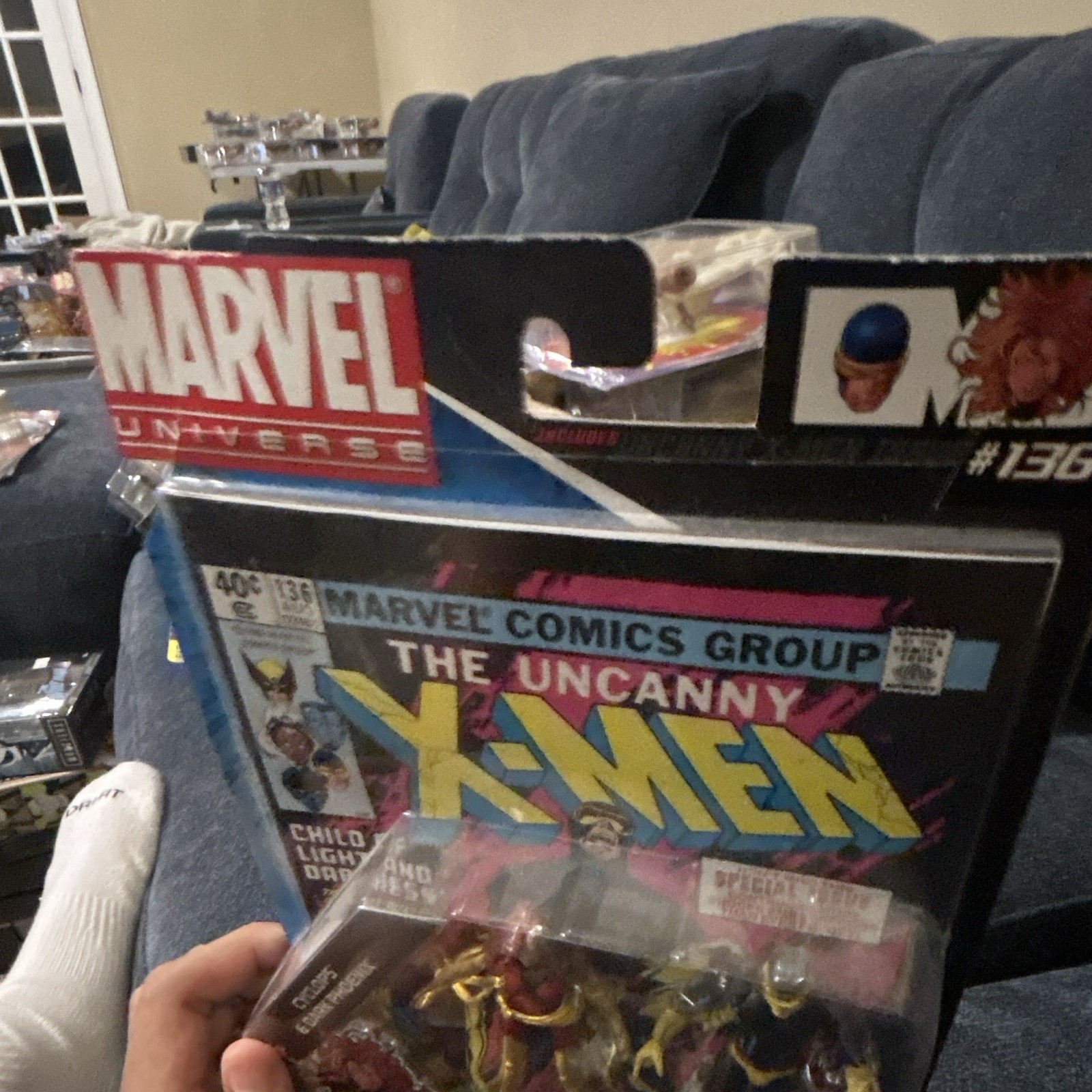 Marvel X-Men Cyclops & Dark Phoenix Action Figures Boxed w/Comic