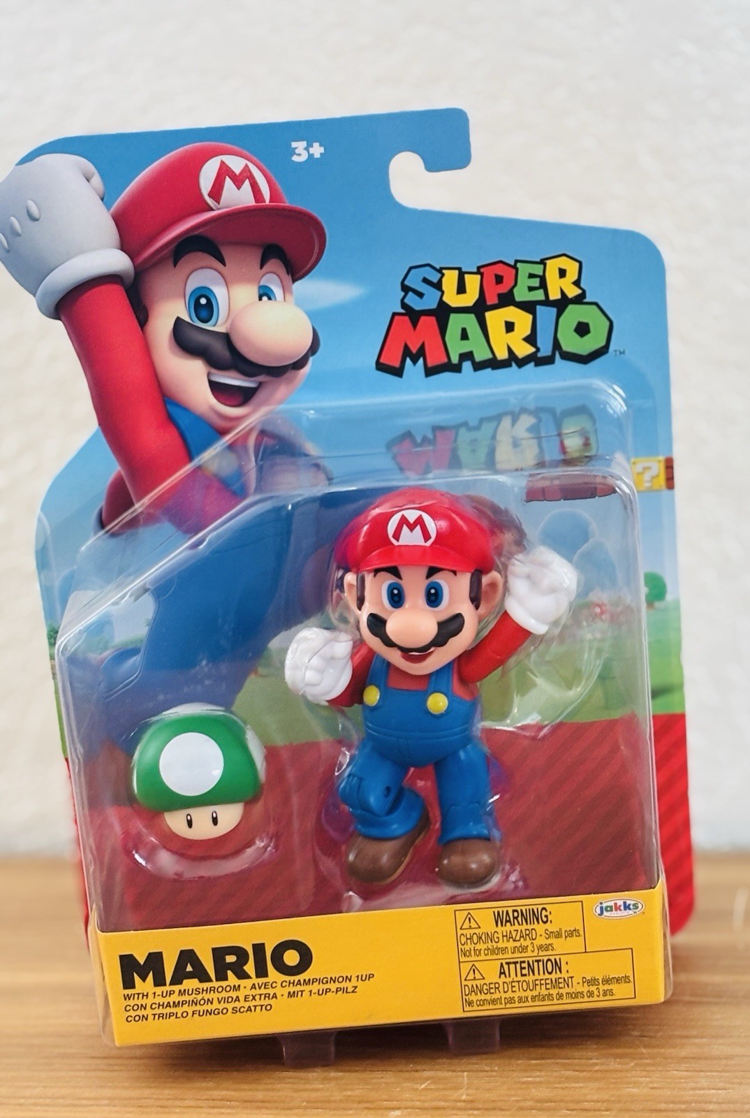World of Nintendo Super Mario Wave 40 Mario Action Figure with 1Up Mushroom
