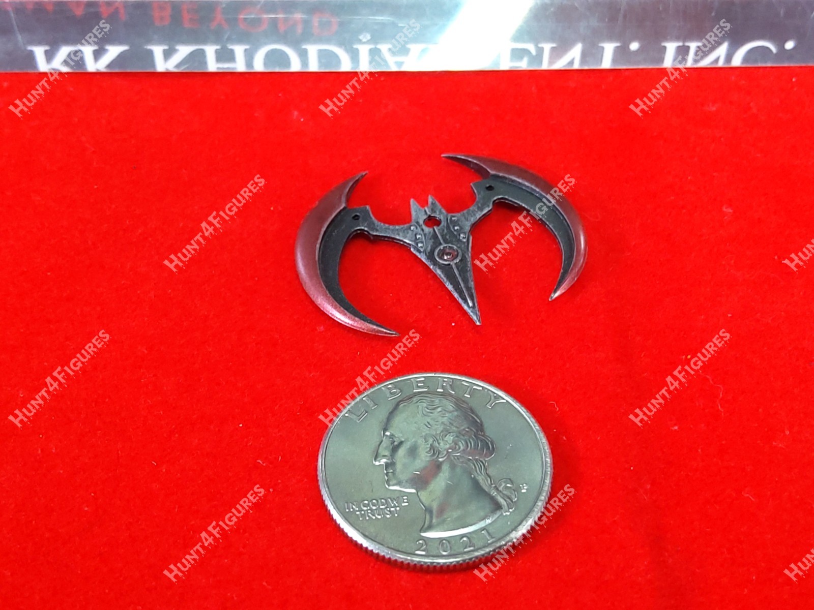Hot Toys VGM39 DC Batman Beyond Knight 1/6 figure&rsquo;s Arkham RED batarang only