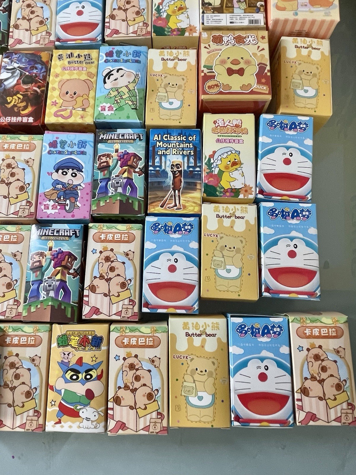 HUGE LOT 40 Mini Blind Box Bundle KEYCHAIN Minecraft Doraemon Crayon Shin-chan