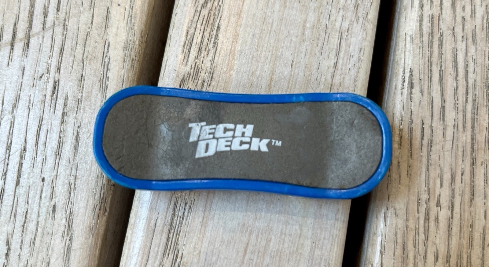 Tech Deck Barney Dude Cop Skate Boarding Figure And Skateboard