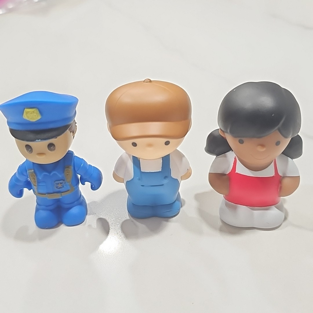 Little Kids Plastic Figurines 2.5&Prime; Inches Boy, Girl, And Police Man