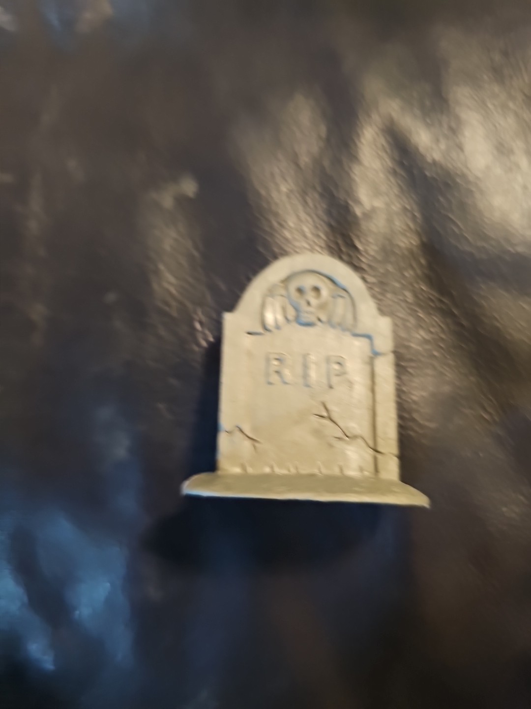 Unbranded Gray Plastic Tombstone Figure- 1.5 Inches