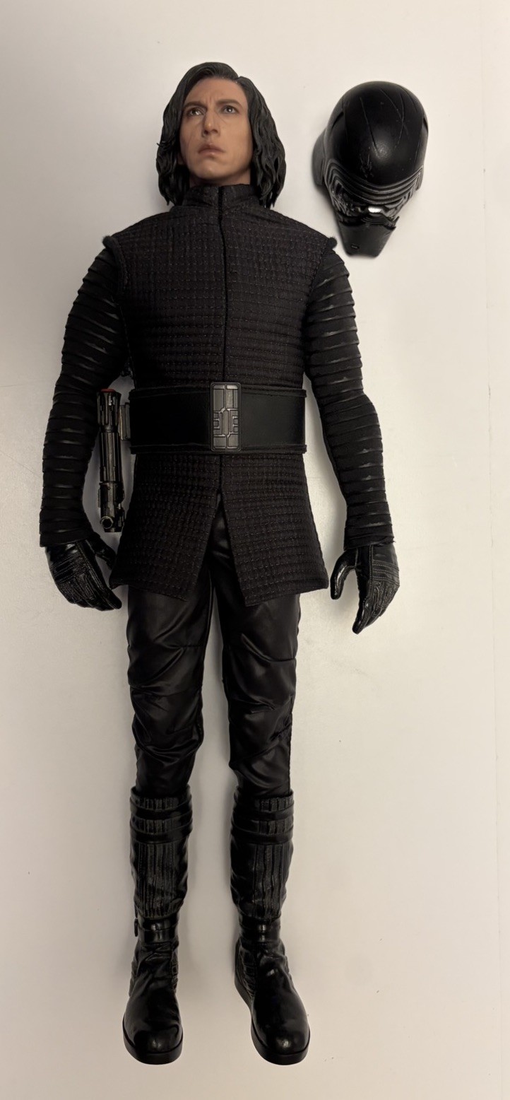 Hot Toys Kylo Ren Star Wars The Last Jedi 12 inch Action Figure Loose Incomplete
