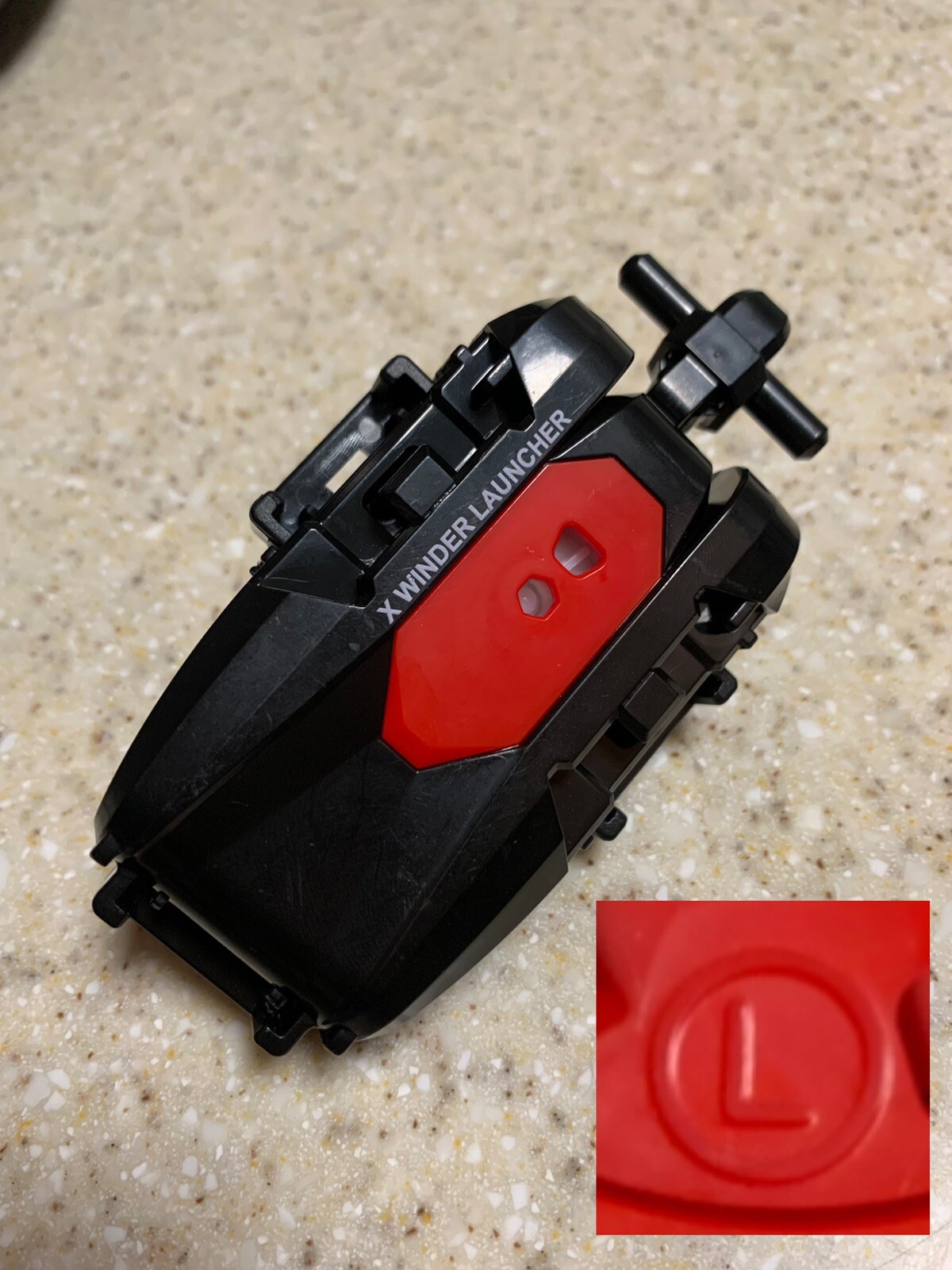 (Left Spin) Beyblade X String Launcher + Grip – Black/Red