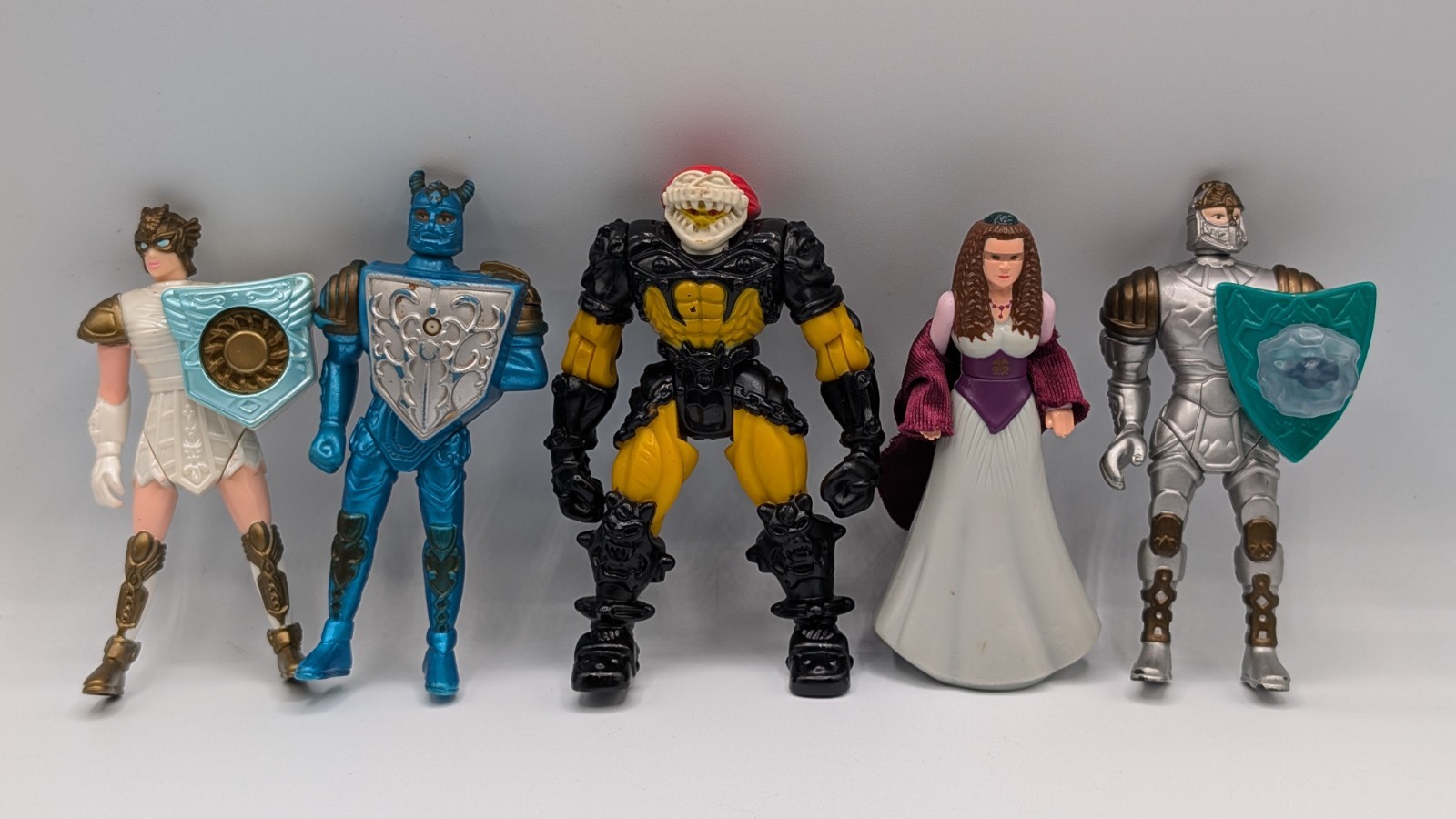 1999 Saban Mystic Knights of Tir Na Nog 4&Prime; Action Figures McDonalds Toy Lot Of 5