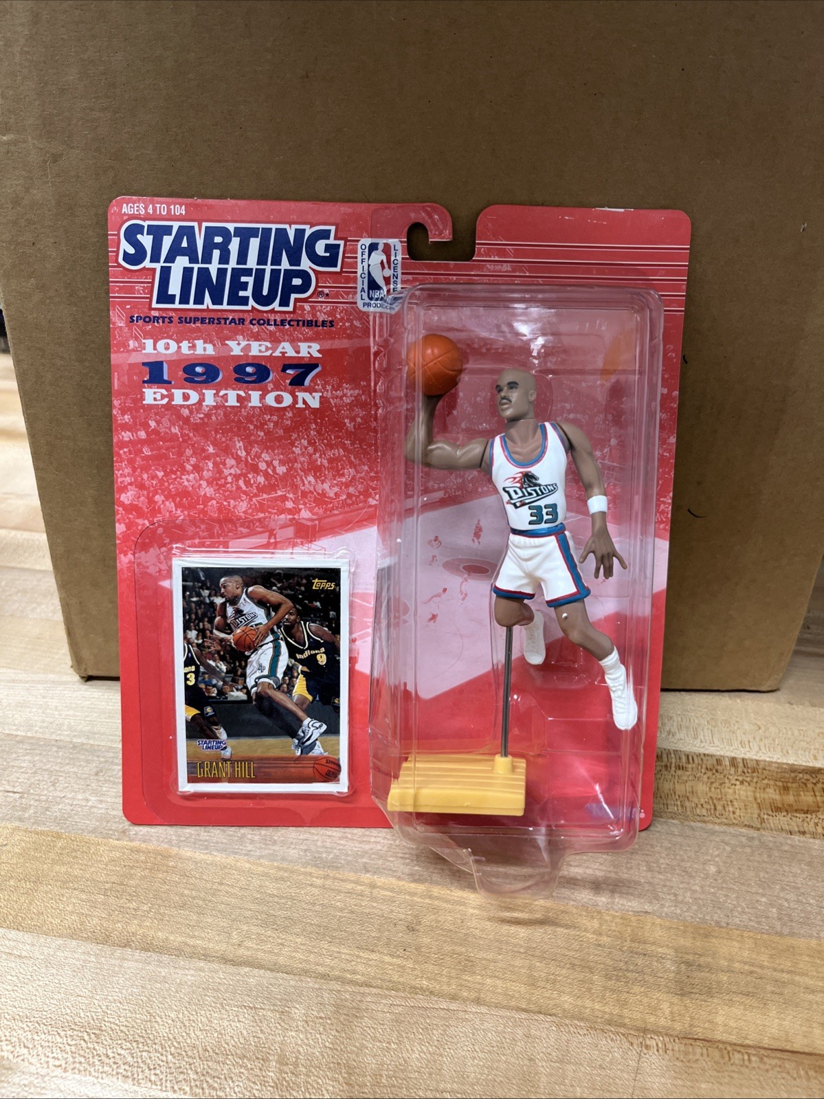Grant Hill Starting Lineup Detroit Pistons 1997 Figure. Sealed Box 312