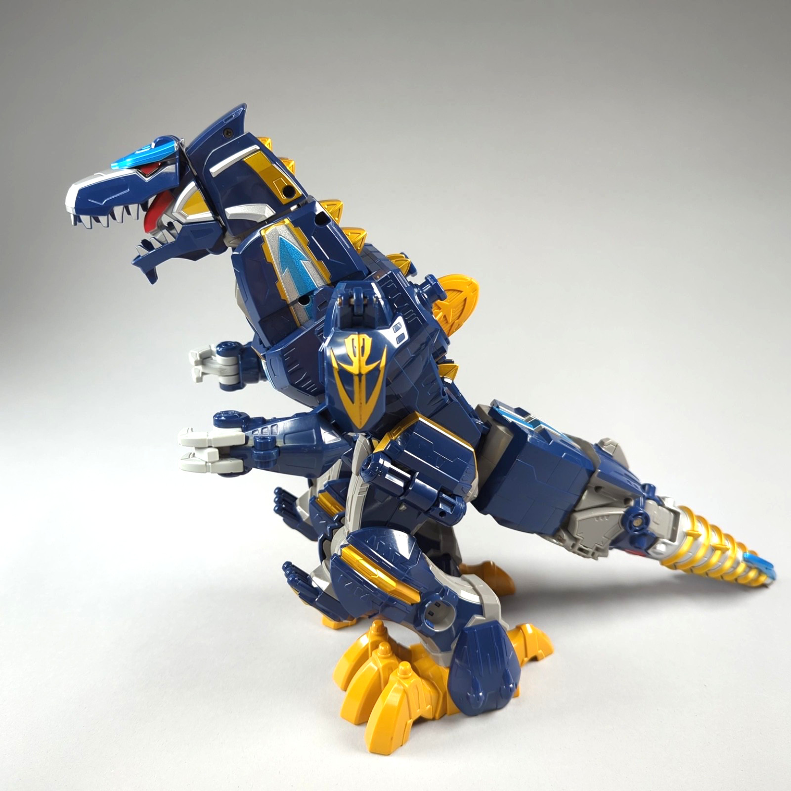 Power Rangers Super Megaforce Kaizoku Gokaiger DX Gozyujin Q-Rex Megazord Bandai