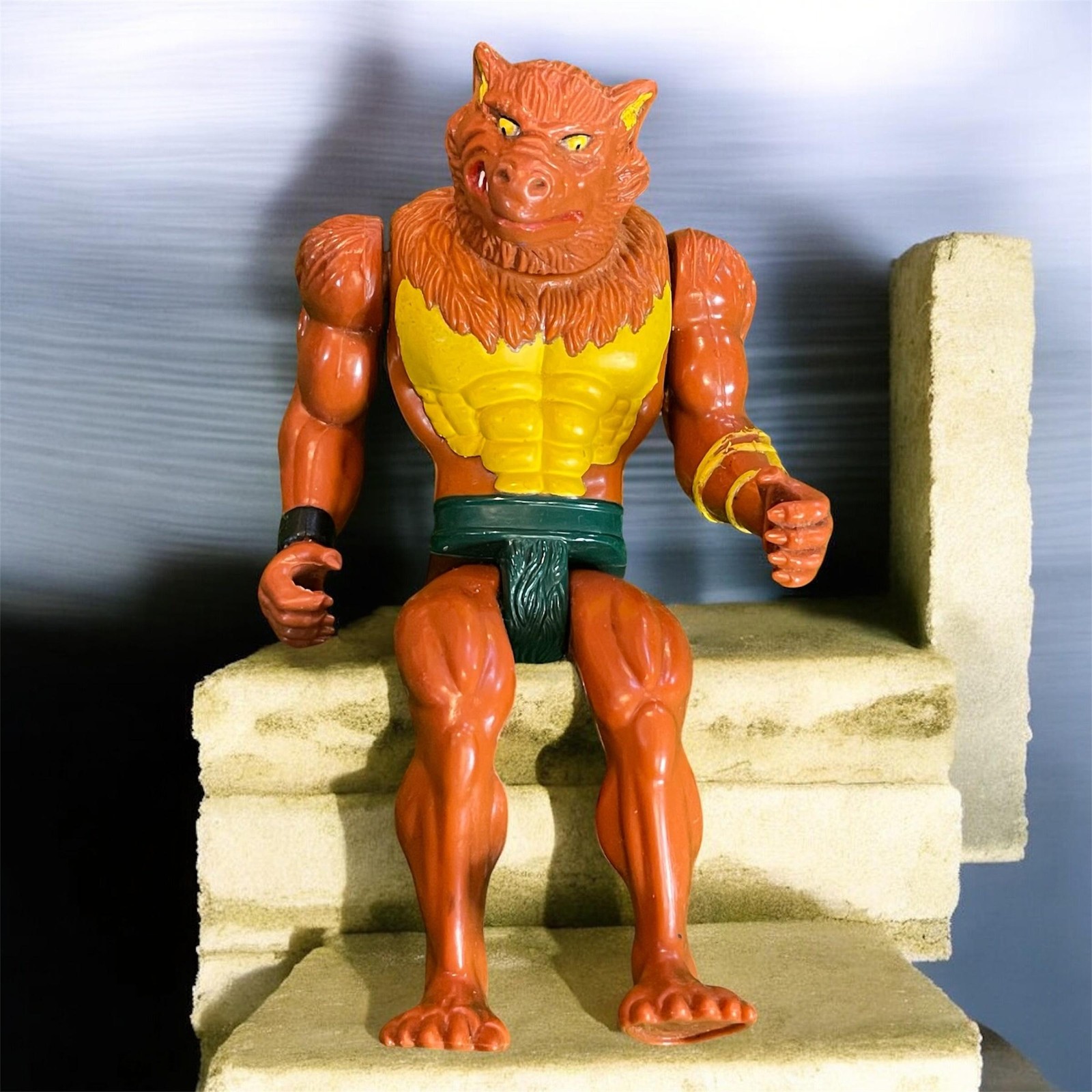 Brown Wolf Fantasy Monster Action Figure Plastic Fully Jointed Loose Toy 80s