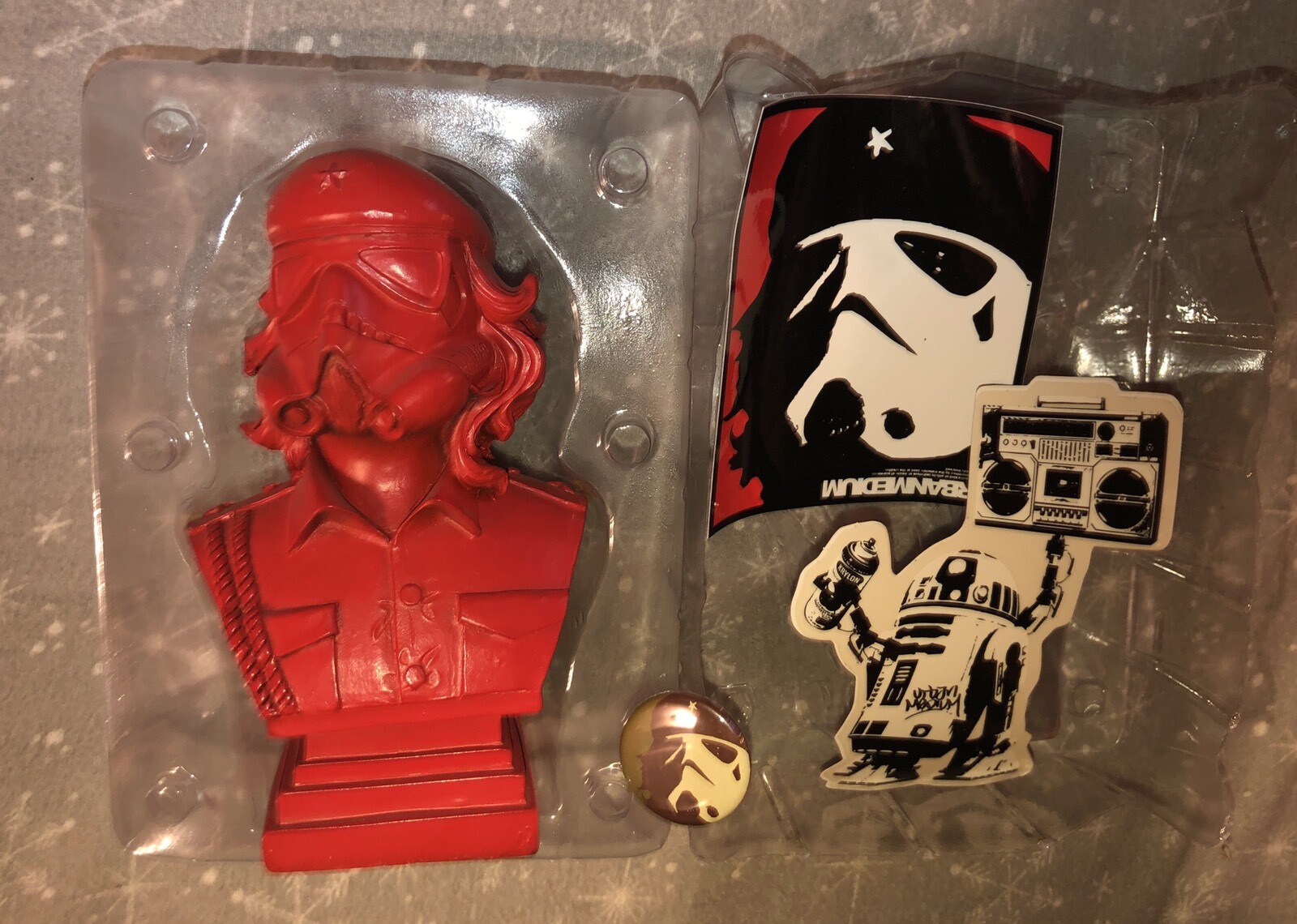 URBAN MEDIUM CHE TROOPER SCULPTURE BUST RED SIGNED RARE Star Wars Banksy Obey