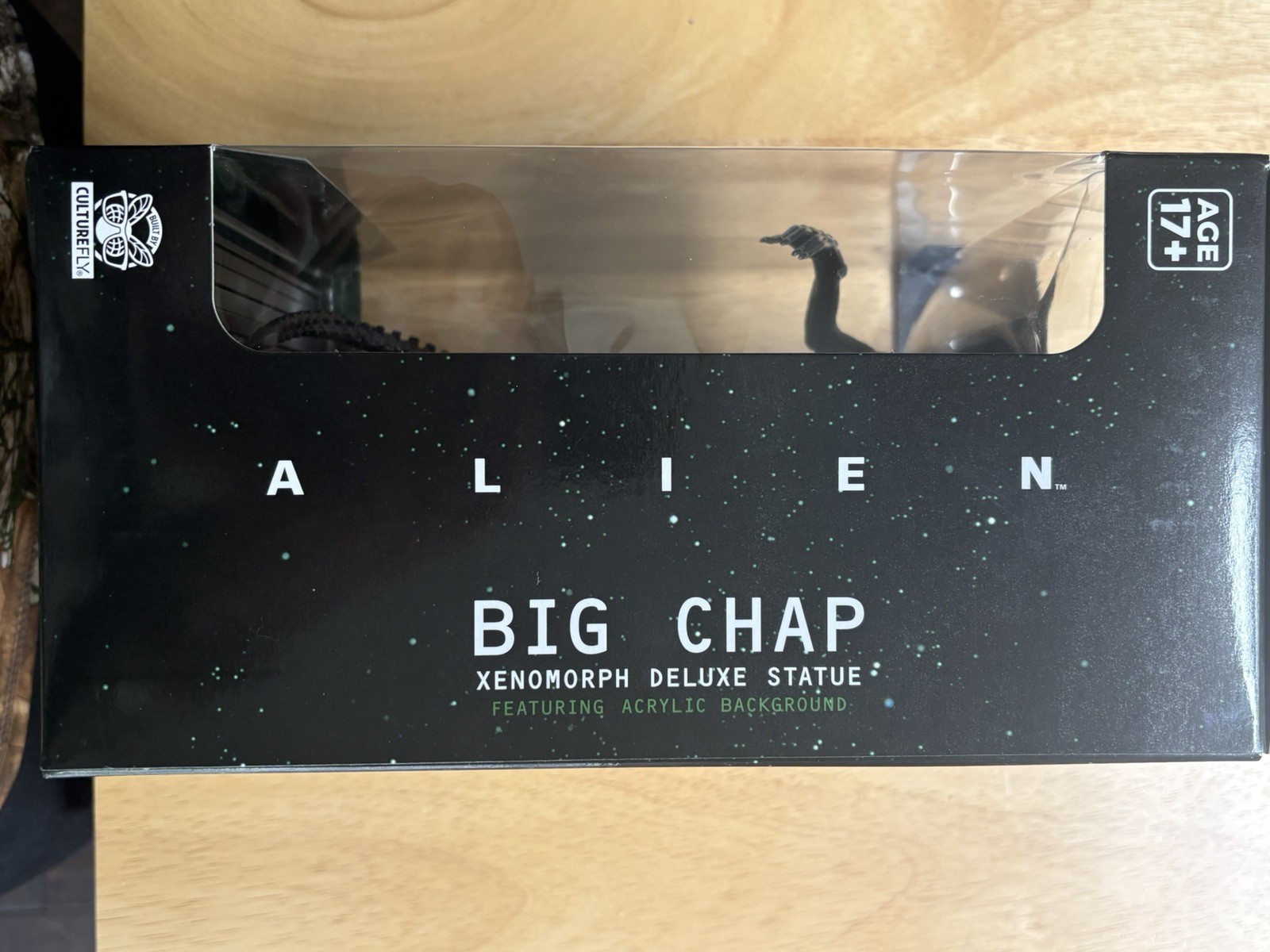 NEW! (ONLY 2 LEFT) Alien ‘Big Chap’ Xenomorph Deluxe Statue w/Acrylic Background