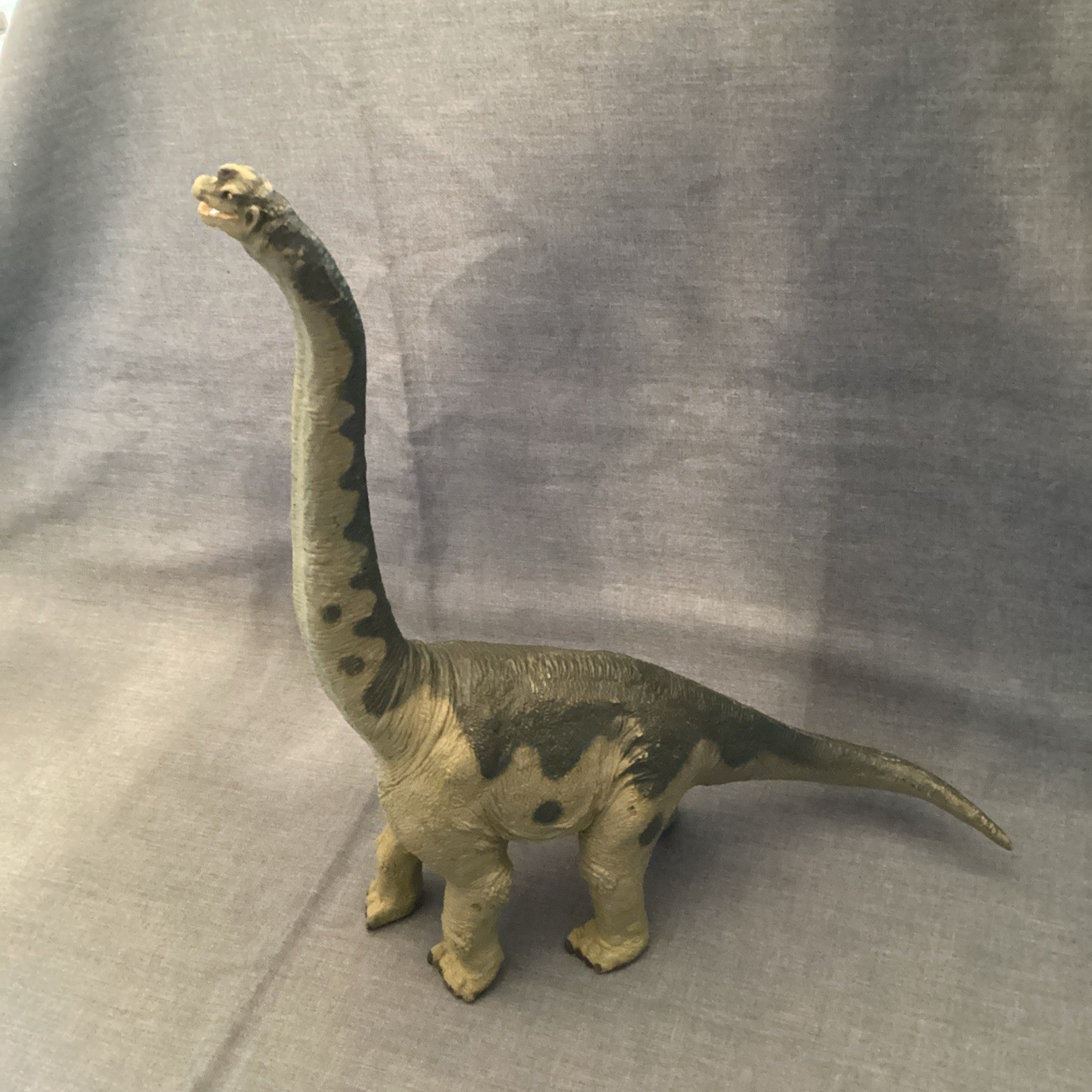 1988 Safari Ltd The Carnegie Collection Brachiosaurus Dinosaur Figure Toy 1988