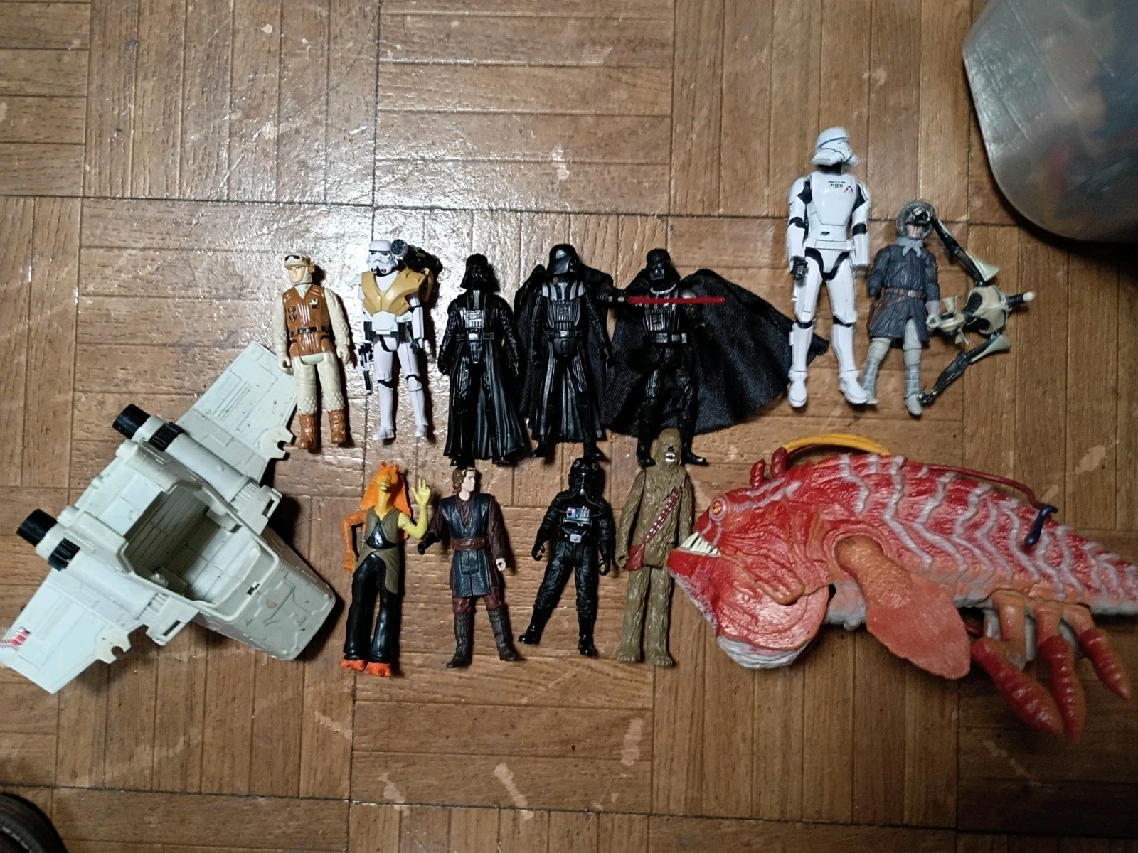 Large Lot Of Star Wars Action Figures, Vehicles, Weapons And Accessories