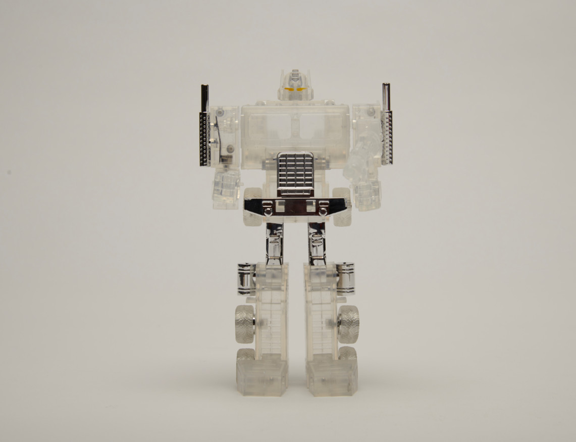 TRANSFORM G1 Reissue Clear Optimus prime Brand New Free Shipping