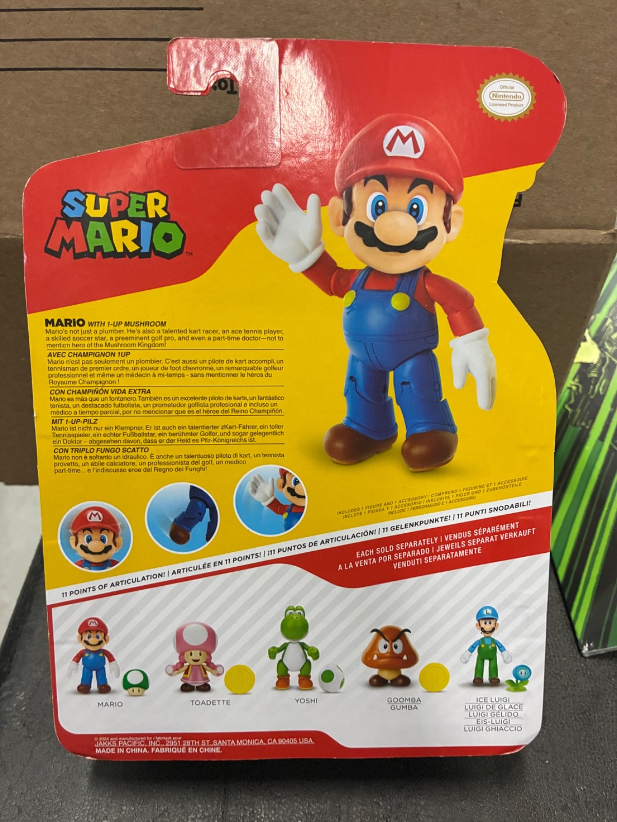 Jakks Pacific Mario with 1-Up Mushroom World of Nintendo 4&Prime; Action Figure