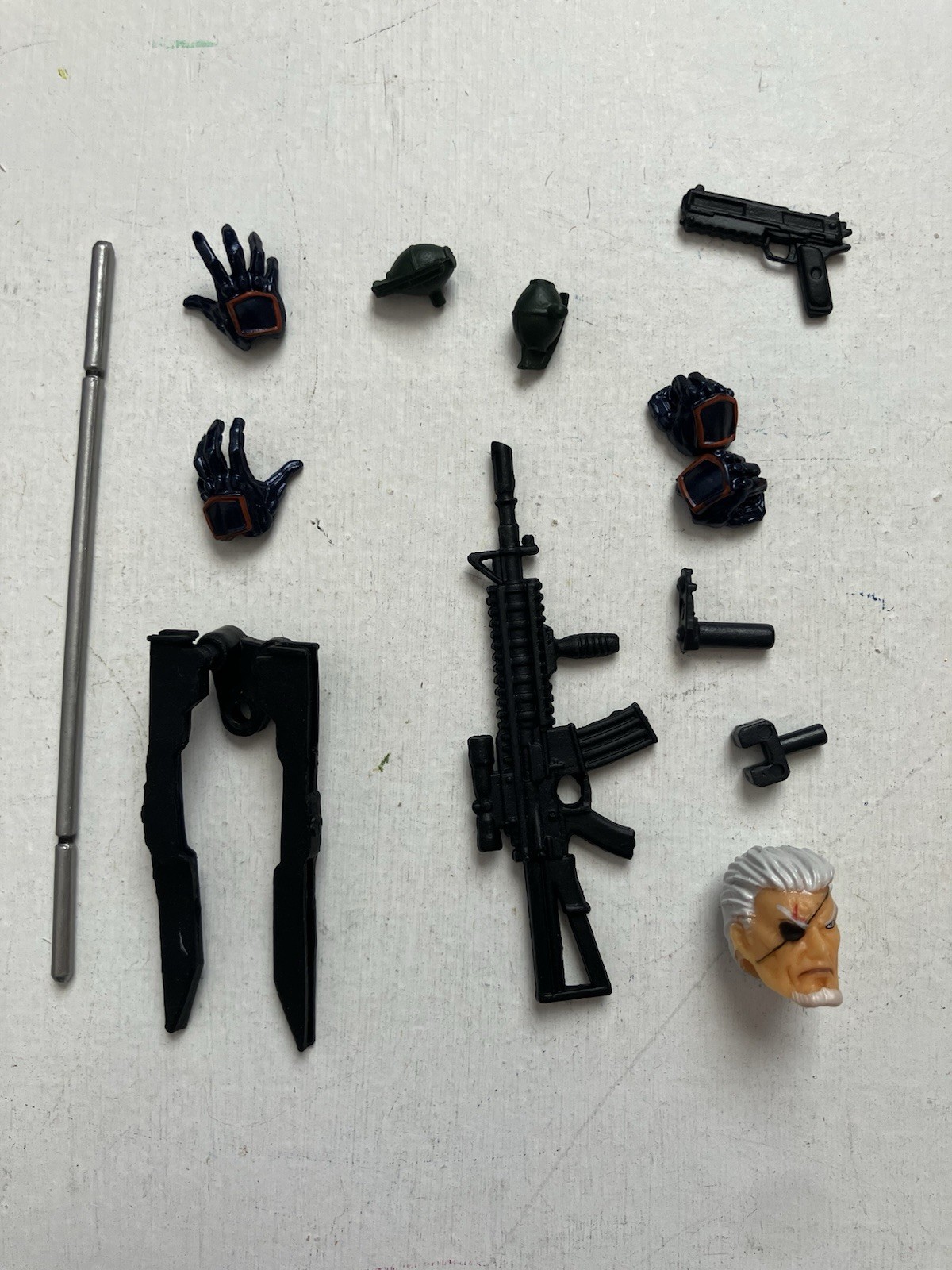 Kaiyodo Revoltech Amazing Yamaguchi 011 DC Deathstroke 1.0 Figure Accessories