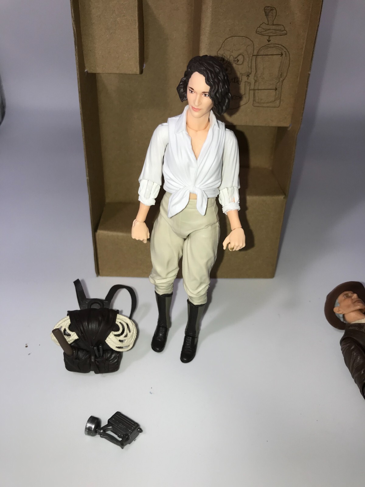 Hasbro Indiana Jones ADVENTURE SERIES HELENA SHAW 6&Prime; Figure LOOSE NO BAF PART