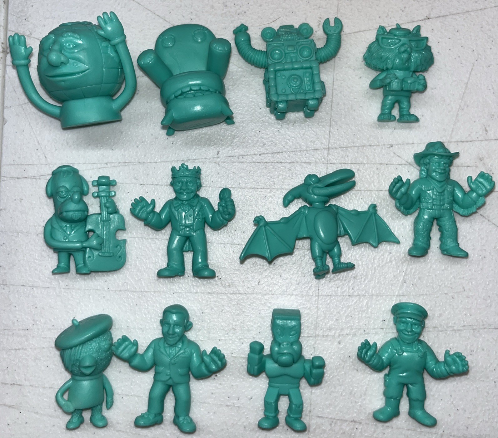Pee-wee&rsquo;s playhouse Keshi Surprise Super 7 Figures green full set of 12, muscle