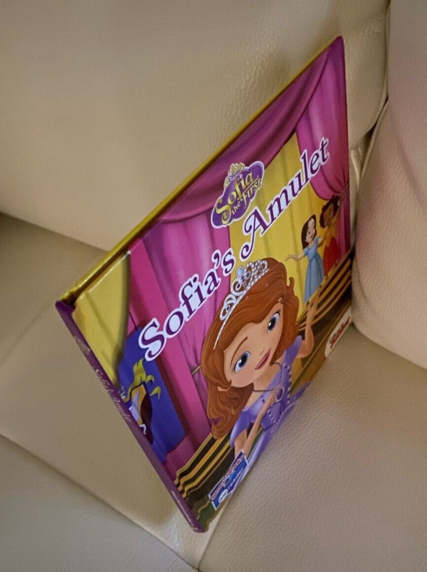 Disney Junior Sofia The First « Sofia&rsquo;s Amulet » Children&rsquo;s Book
